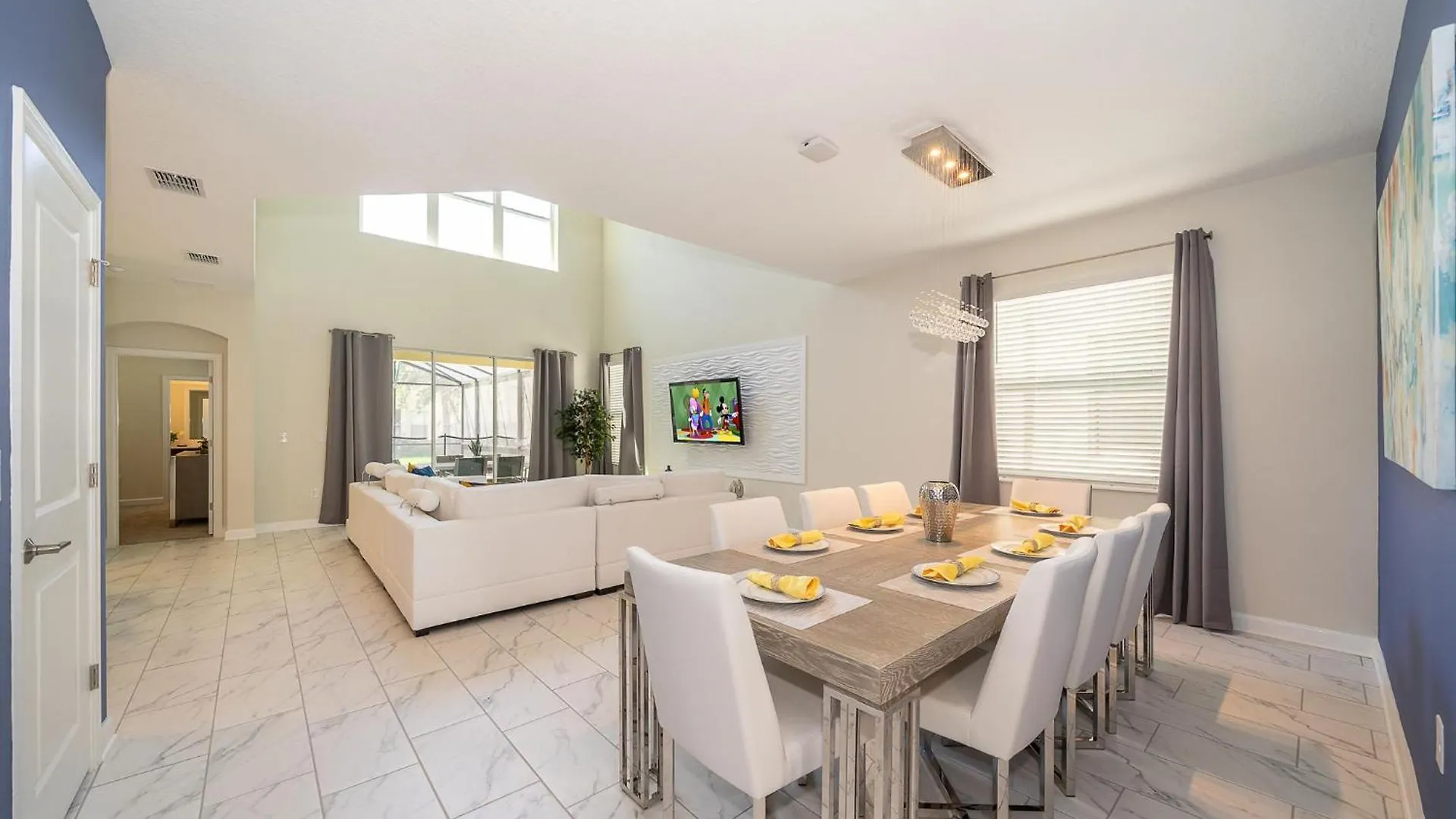 2769rp 5 Bed/5 Ba *