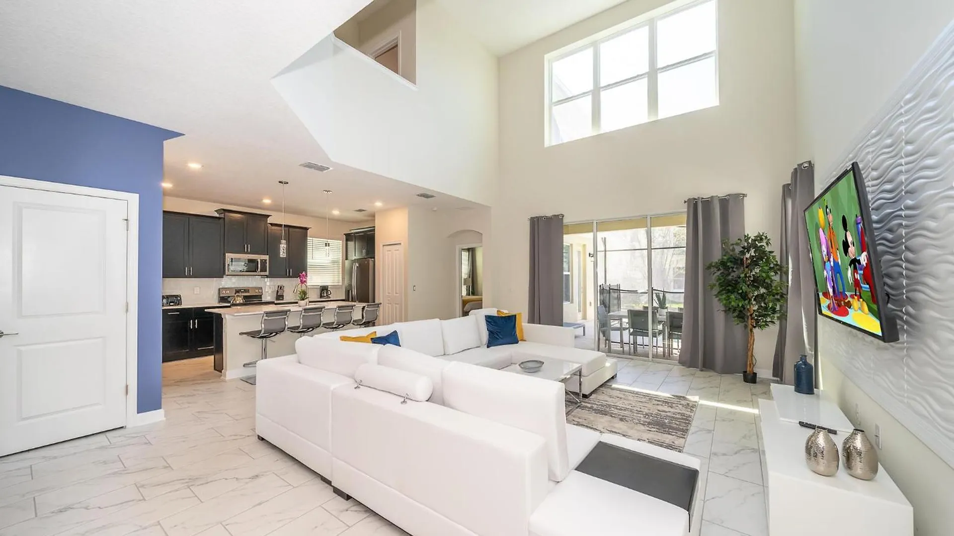 2769rp 5 Bed/5 Ba