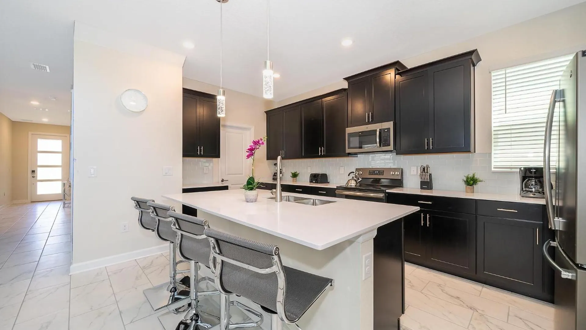 2769rp 5 Bed/5 Ba
