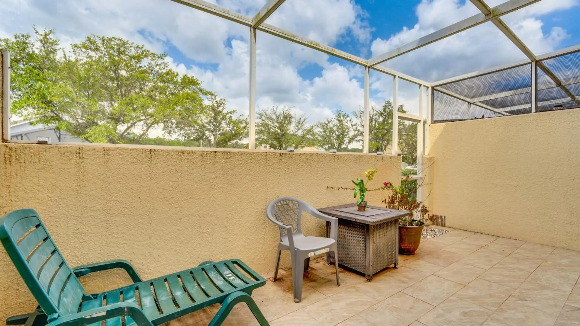 Townhome With Lanai And Pool Access About 10 Mi To Disney! * Kissimmee