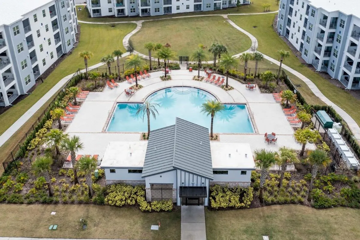 Gorgeous 2 Bedroom Close To 305 31911 *