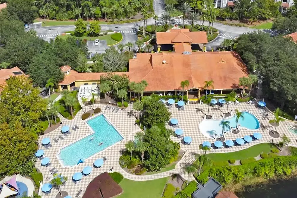 Upstay Spacious 3br W Access & Private Hot Tub *