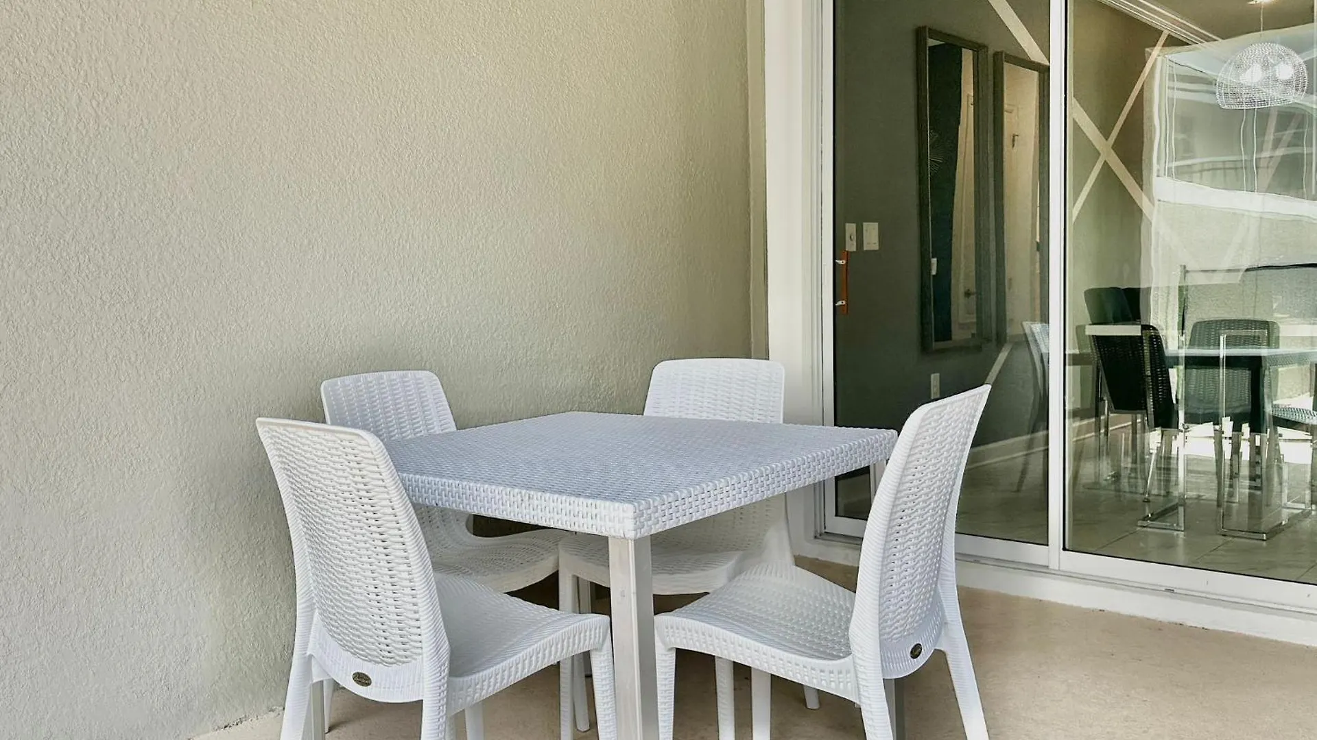 Luxury 4 Bedroom 3 Bath Pool 237 Holiday home