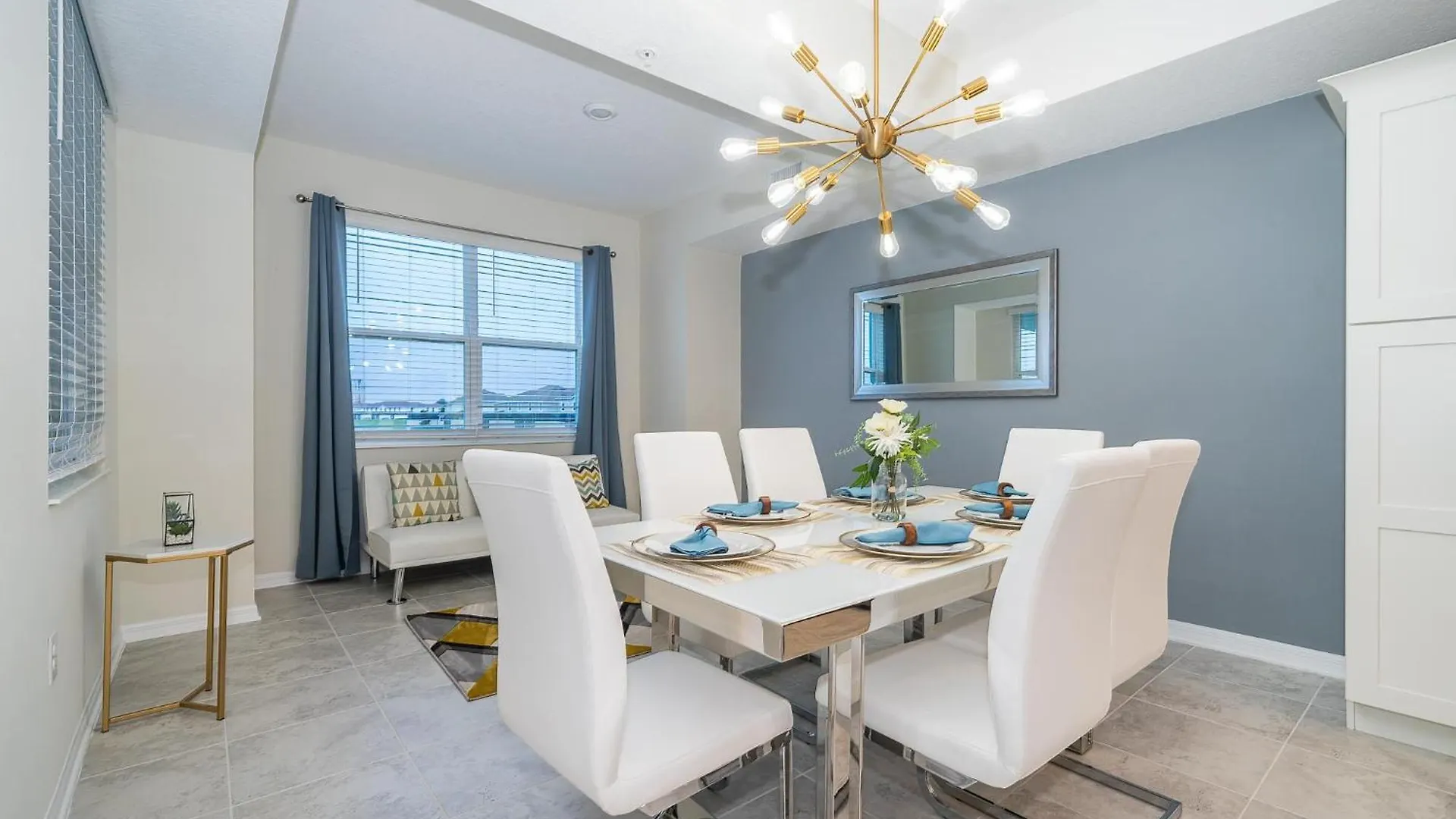 公寓 3131-202jq Storey Lake, 2/2 View