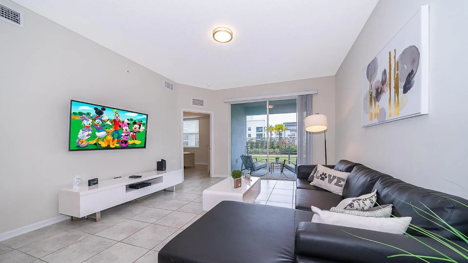 3180-108kr Storey Lake, 3/2 Garden View *