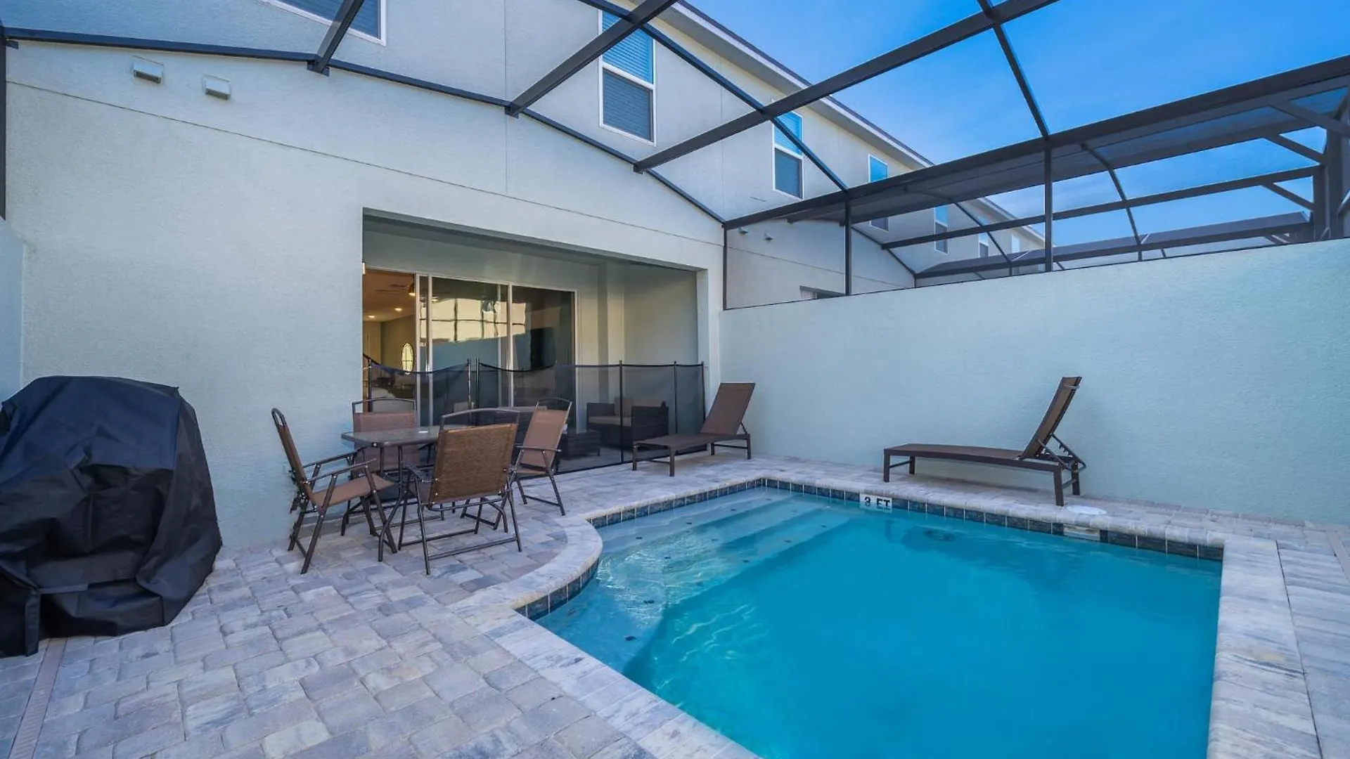 1802al Townhouse 5 Bed/4.5 Ba