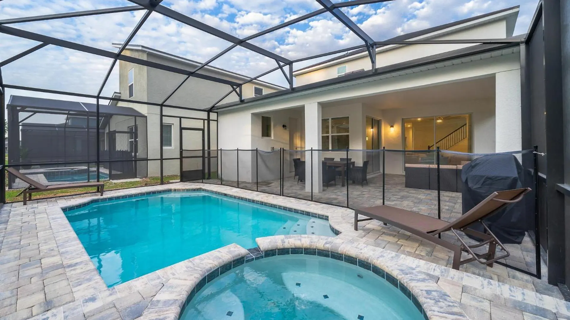 1969an 6 Bed/4.5 Ba Kissimmee