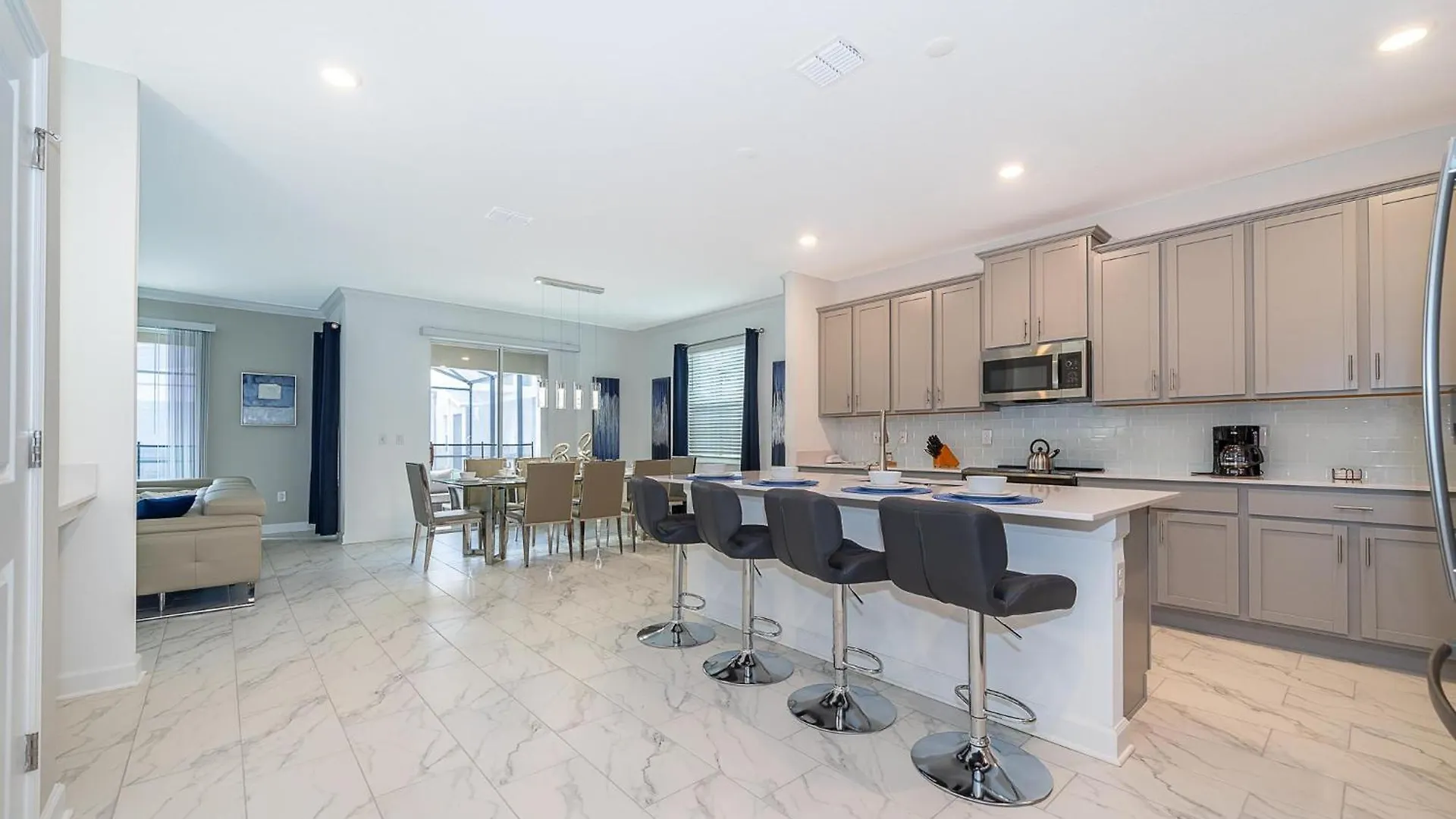 4176ss Storey With Private Pool *