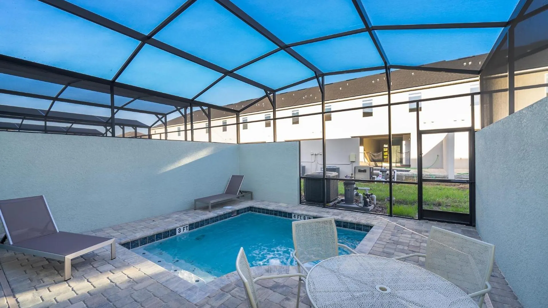 1808ga Townhouse 5 Bed/4.5 Ba