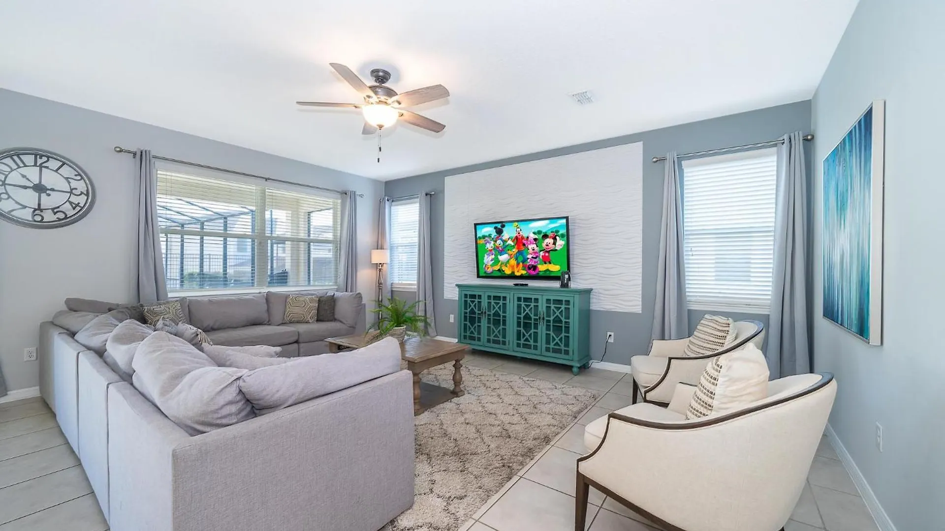 1737ia 5 Bed/5 Ba