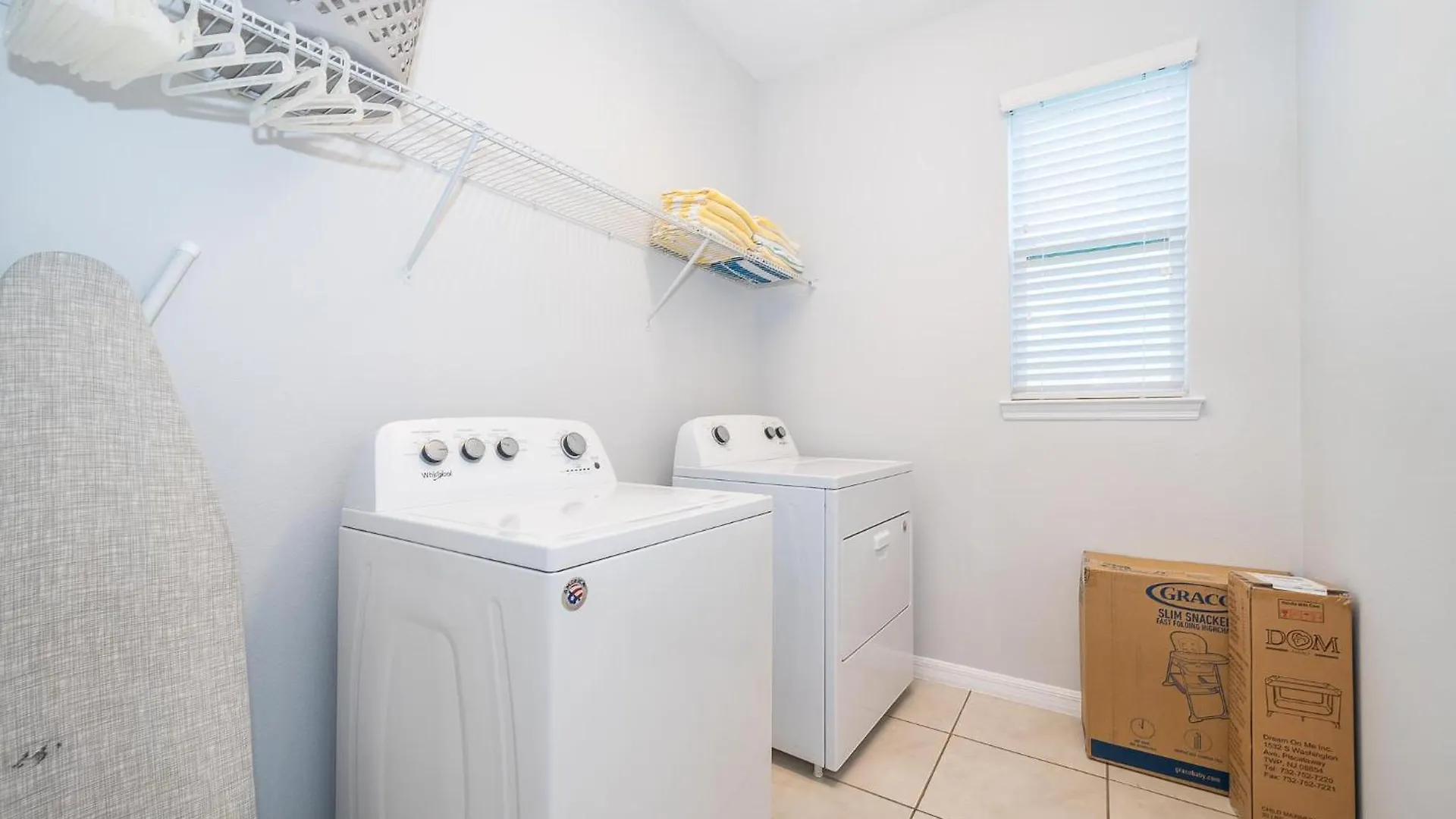 1737ia 5 Bed/5 Ba