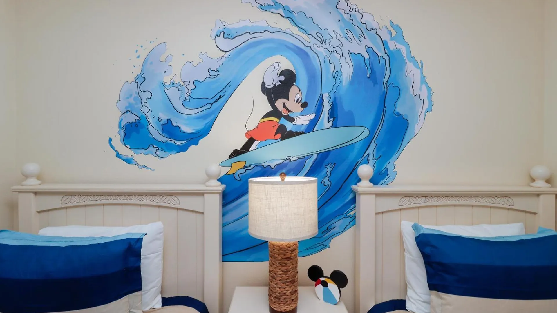 Holiday home Emerald Isle Lakeside Haven At Ellis Exclusive *