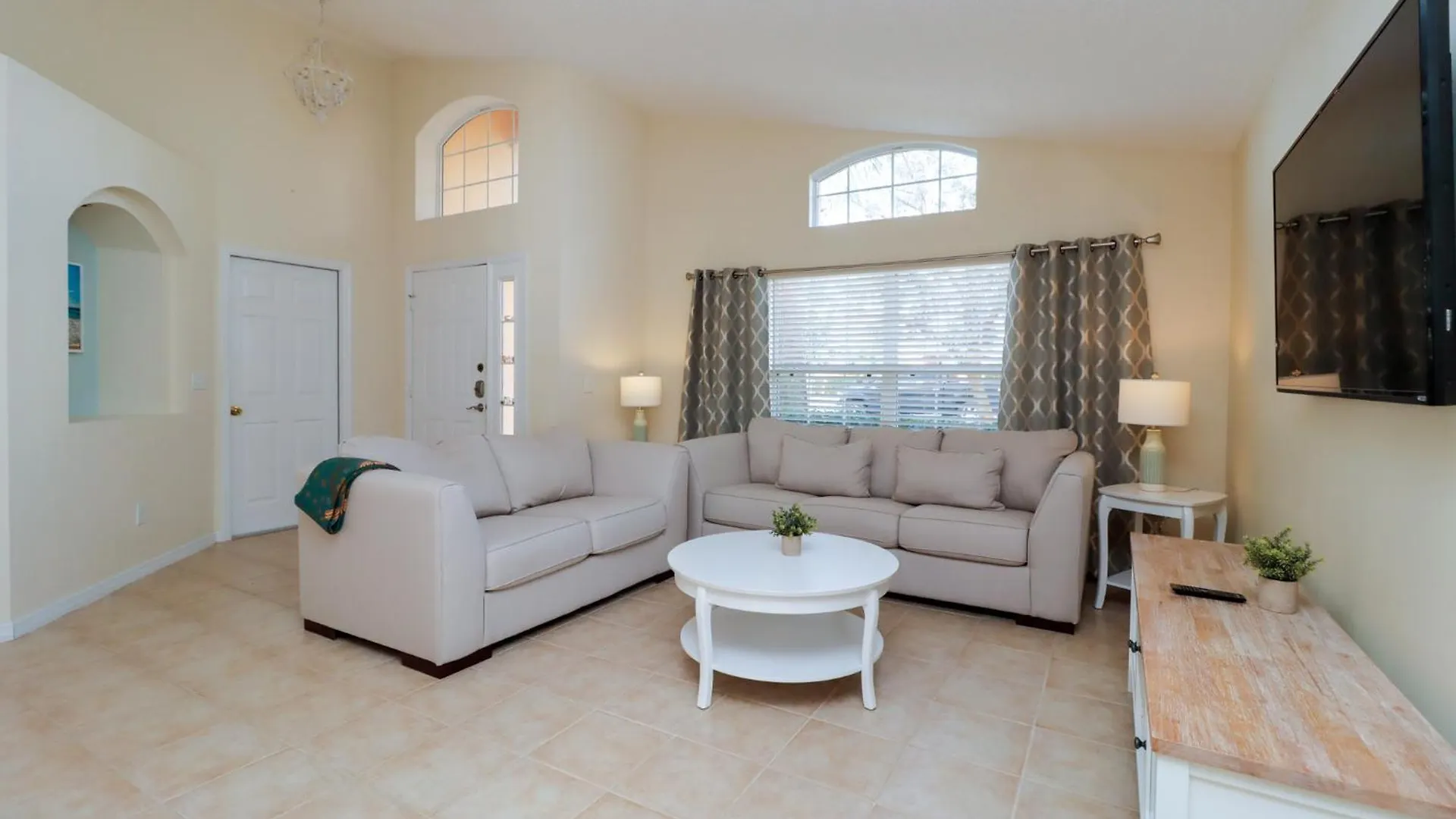 Emerald Isle Lakeside Haven At Ellis Exclusive