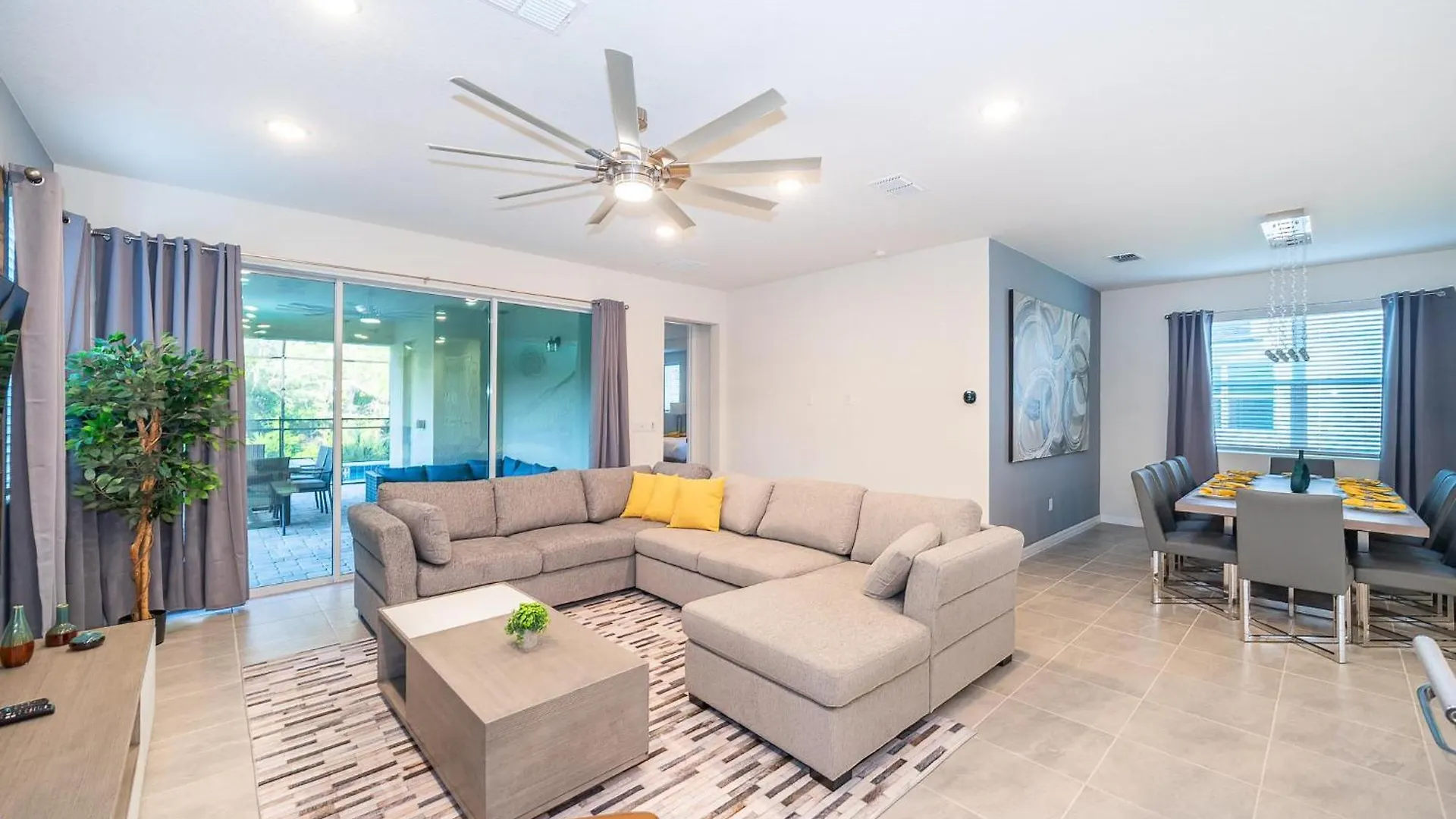 2040ma 7 Bed/6.5 Ba