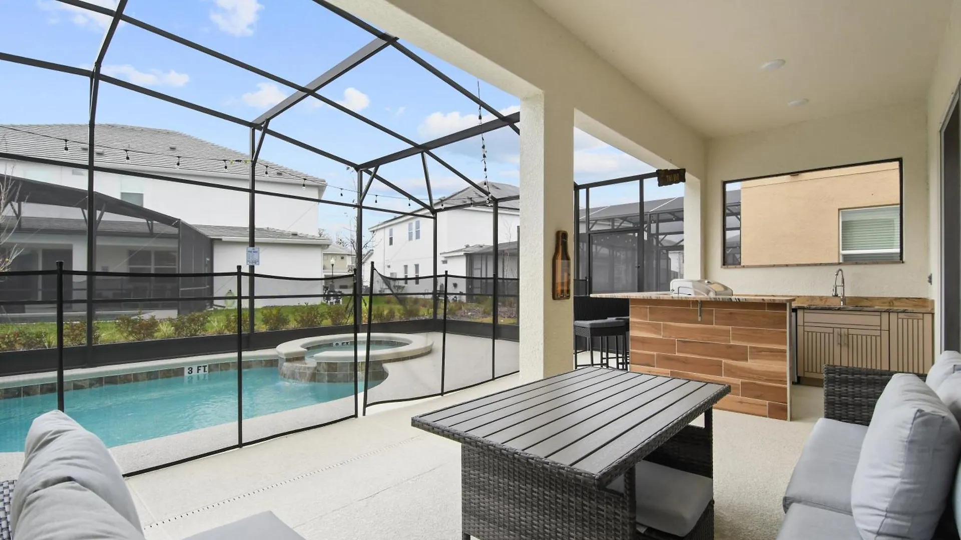 Spacious 12br Themed Pool/spa/bbq/game Kissimmee