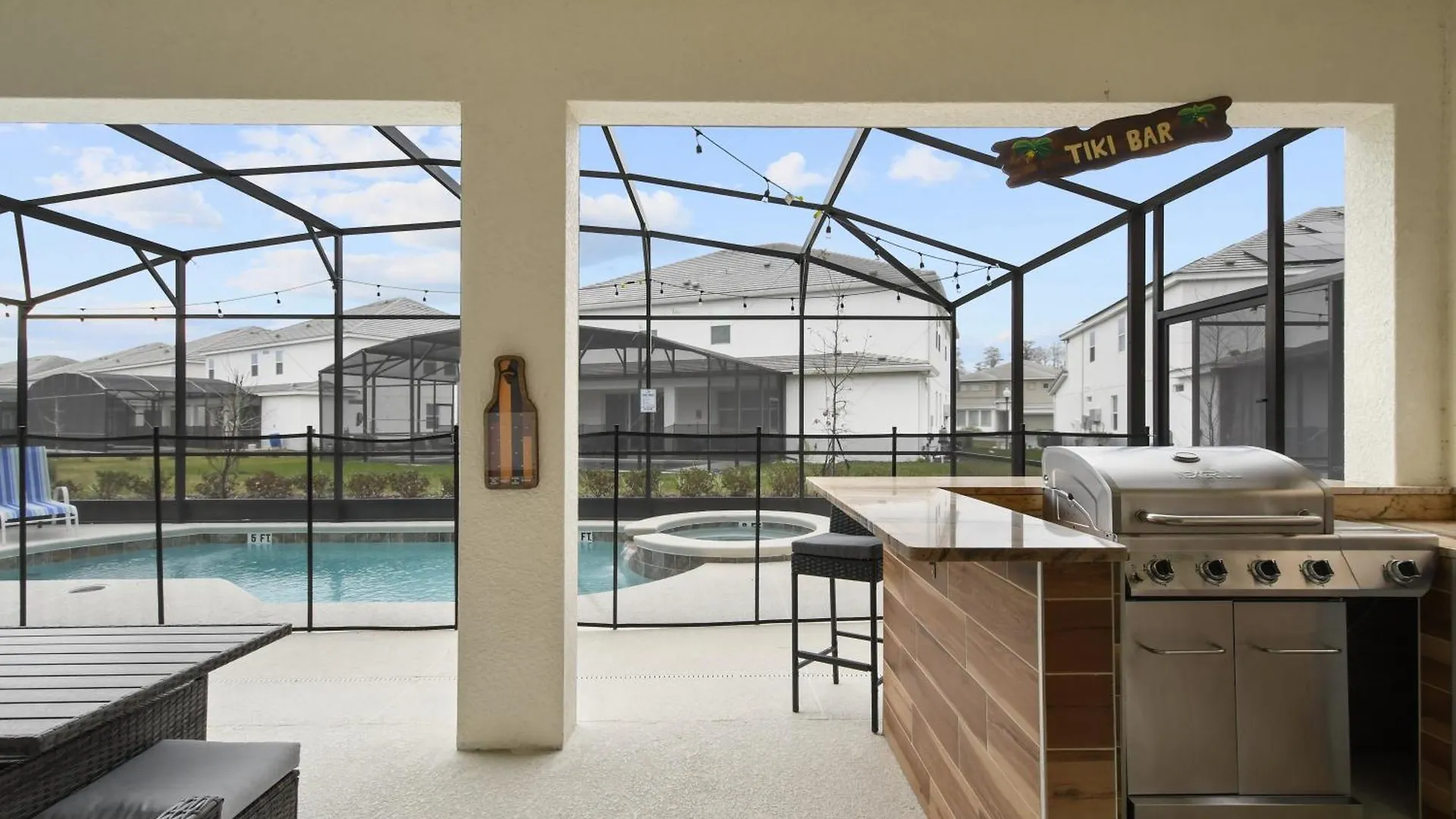 Spacious 12br Themed Pool/spa/bbq/game * Kissimmee