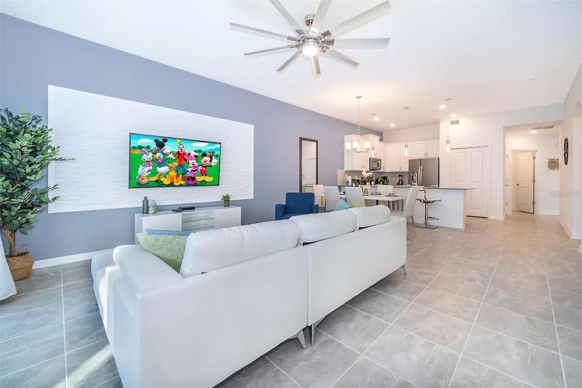 Mickey Themed -championsgate Pool, Gym Holiday home