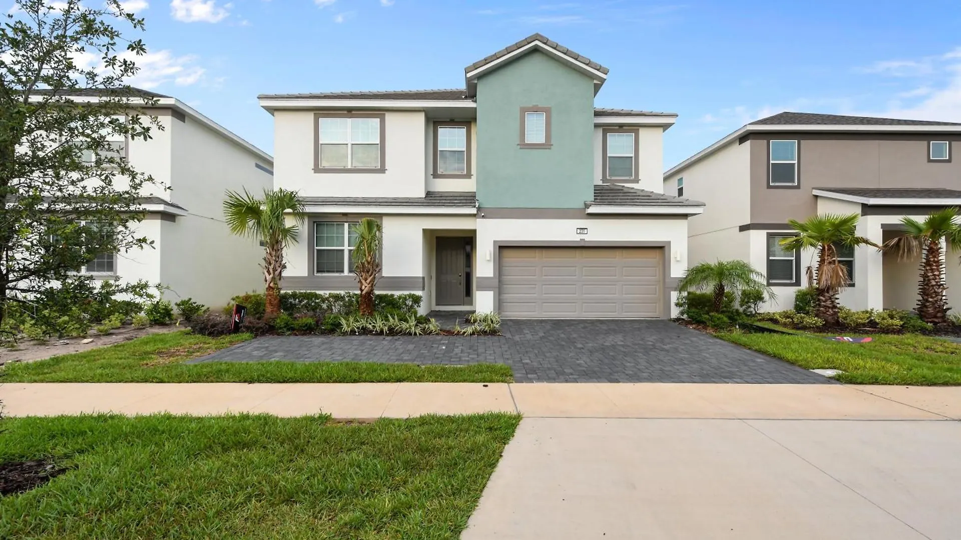 Holiday home Luxury 12br W/ Pool & Near Kissimmee