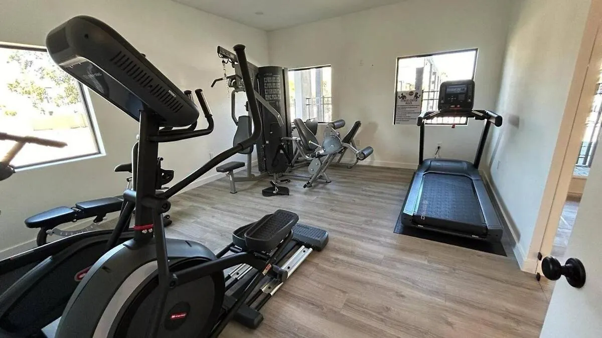 Modern 3br Near W Luxe Clubhouse Pool