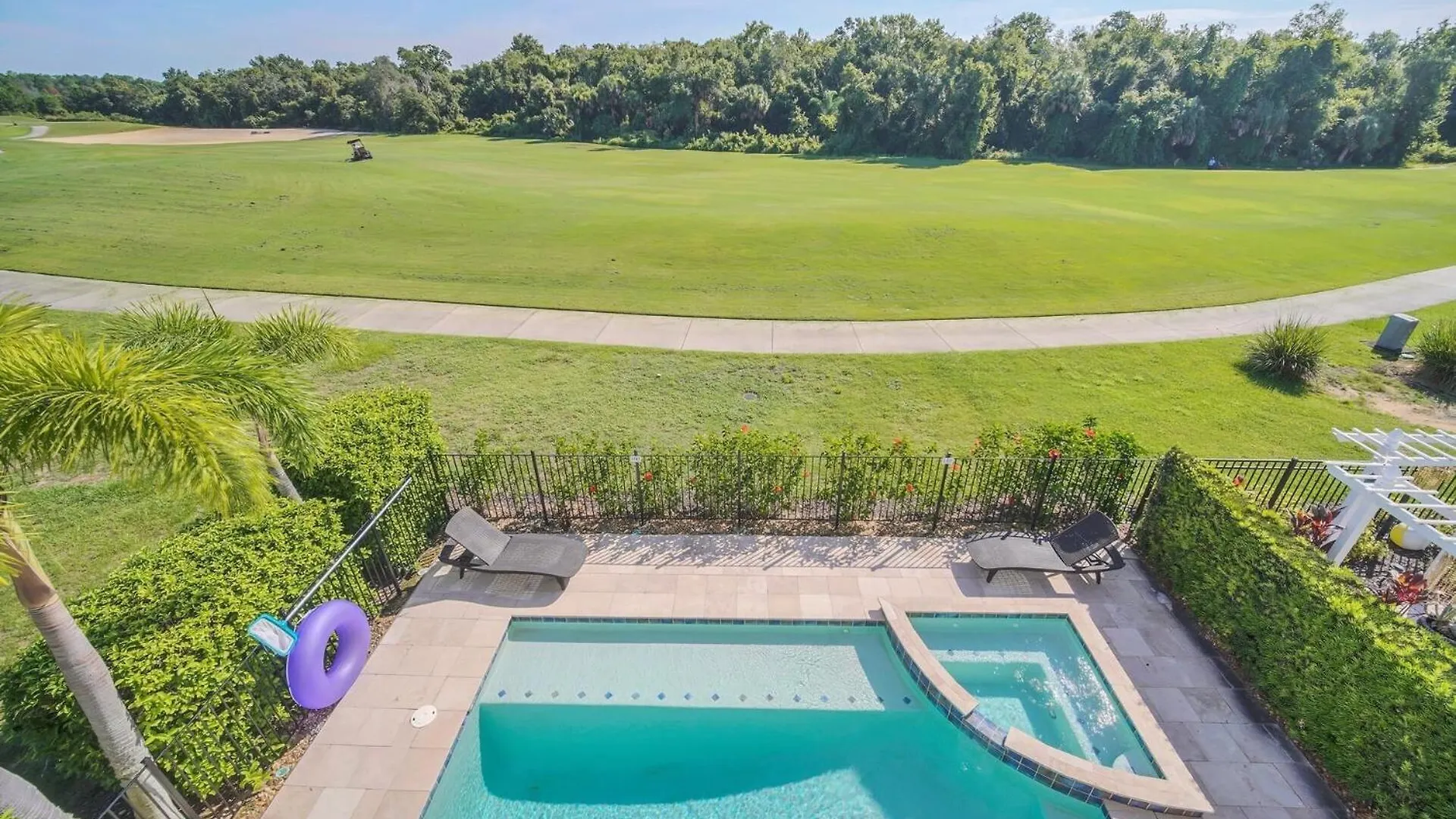 Elegant Oasis: 5 Bed In Orlando6633 Villa