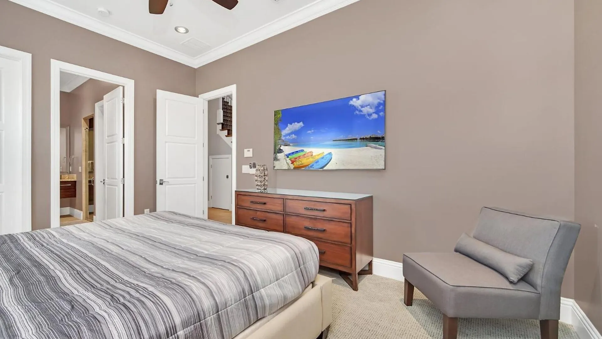 Elegant Oasis: 5 Bed In Orlando6633 Villa Kissimmee