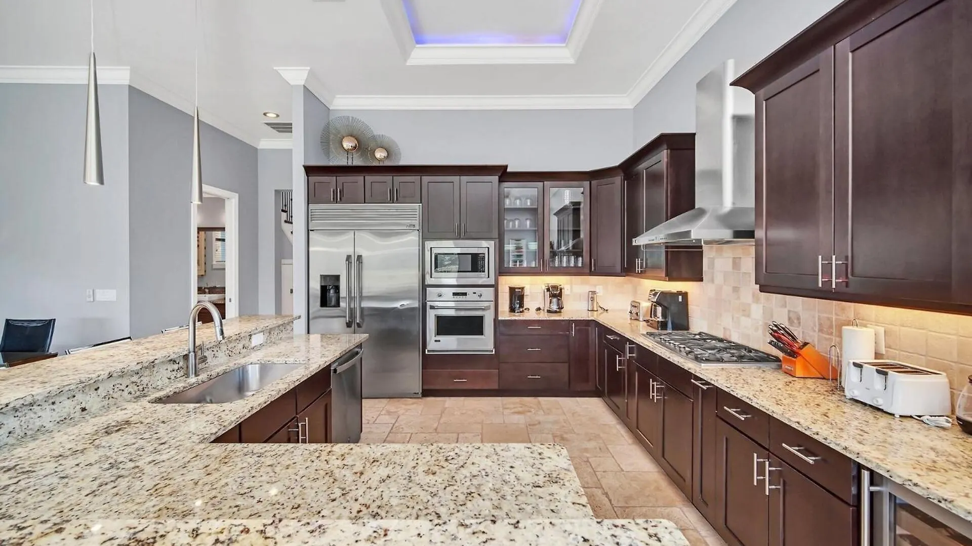 Elegant Oasis: 5 Bed In Orlando6633