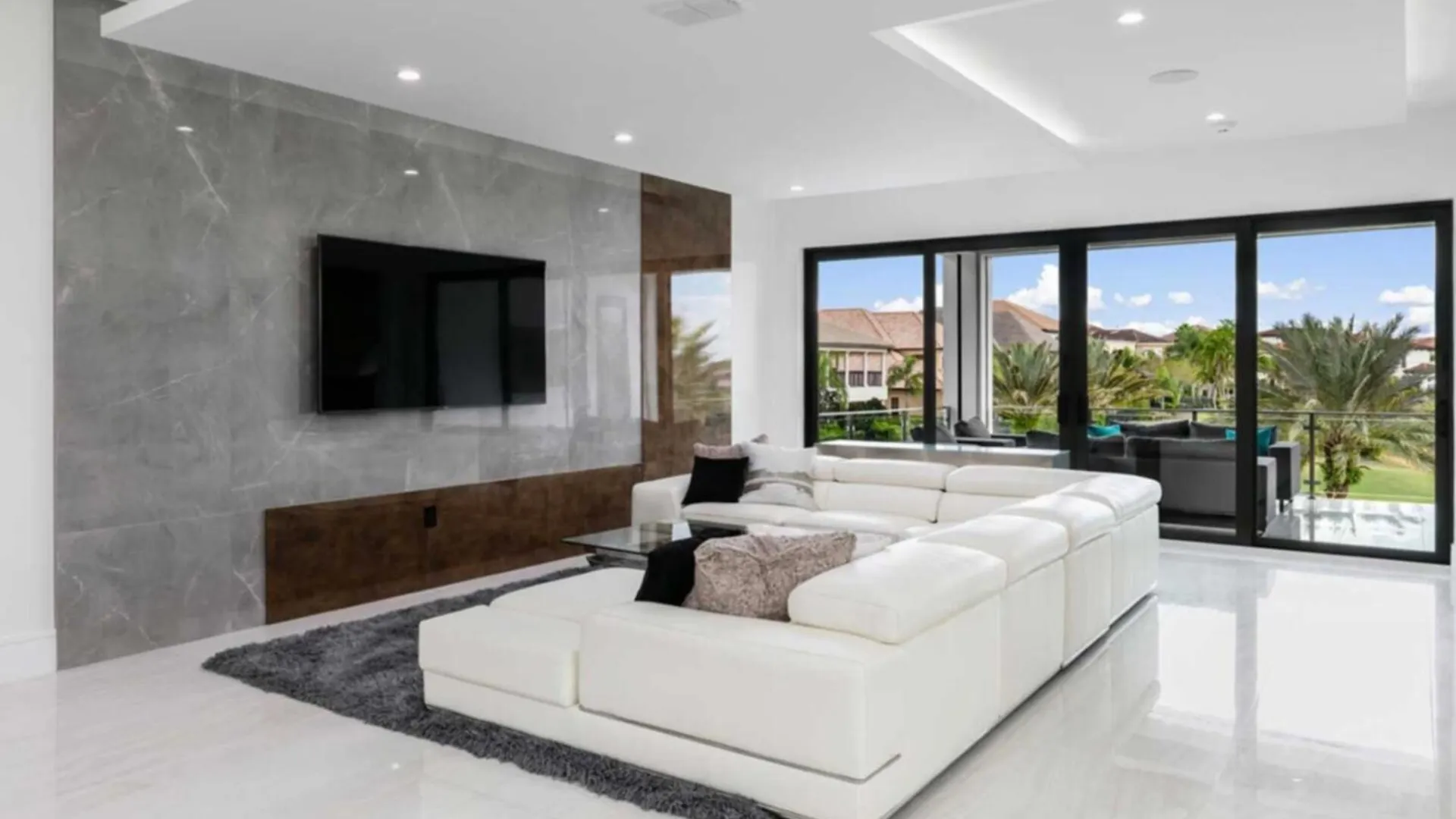 Orlando Dream Getaway: 8 Bedroom Villa6646 Kissimmee