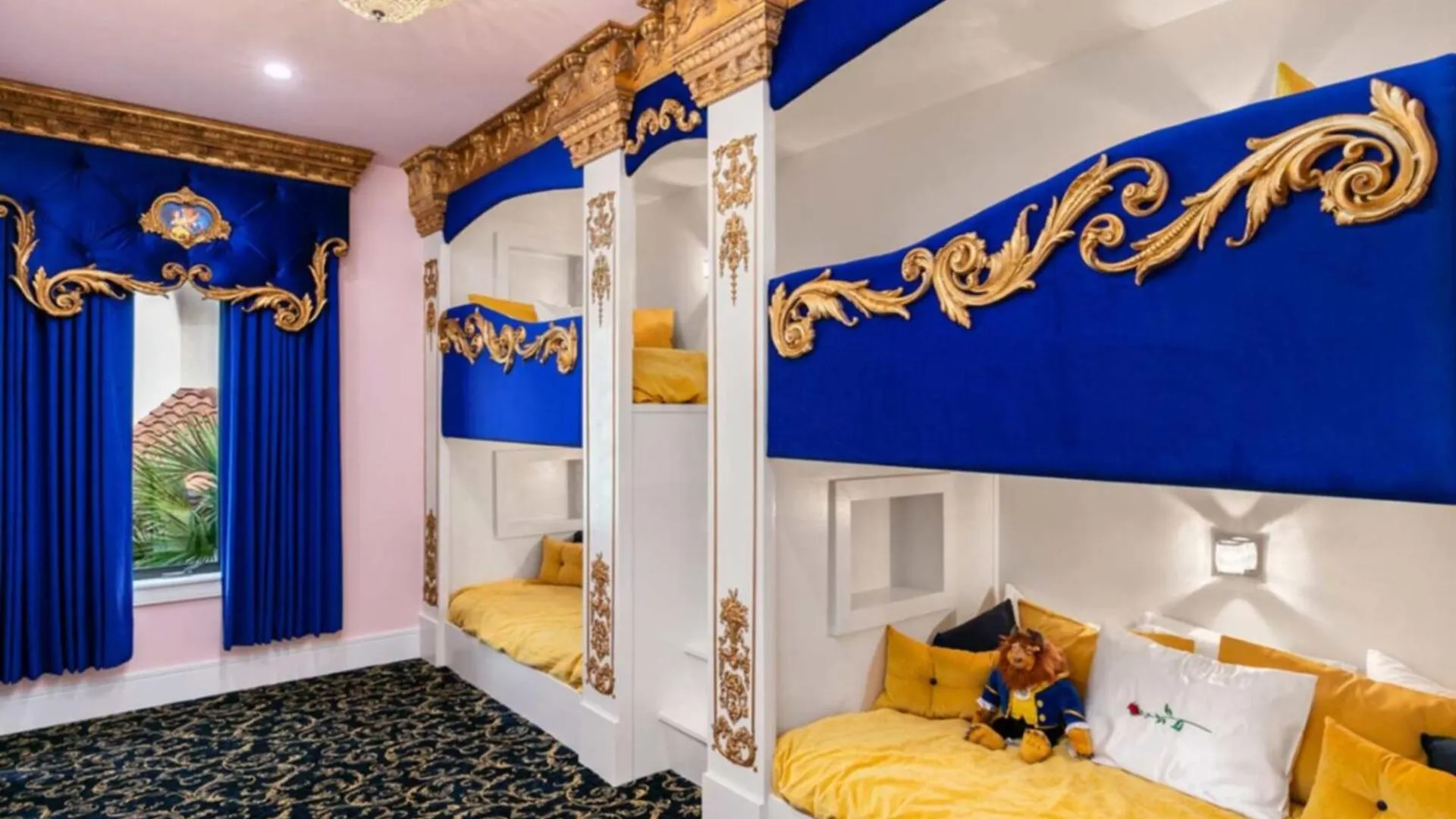 Orlando Dream Getaway: 8 Bedroom Villa6646 Villa
