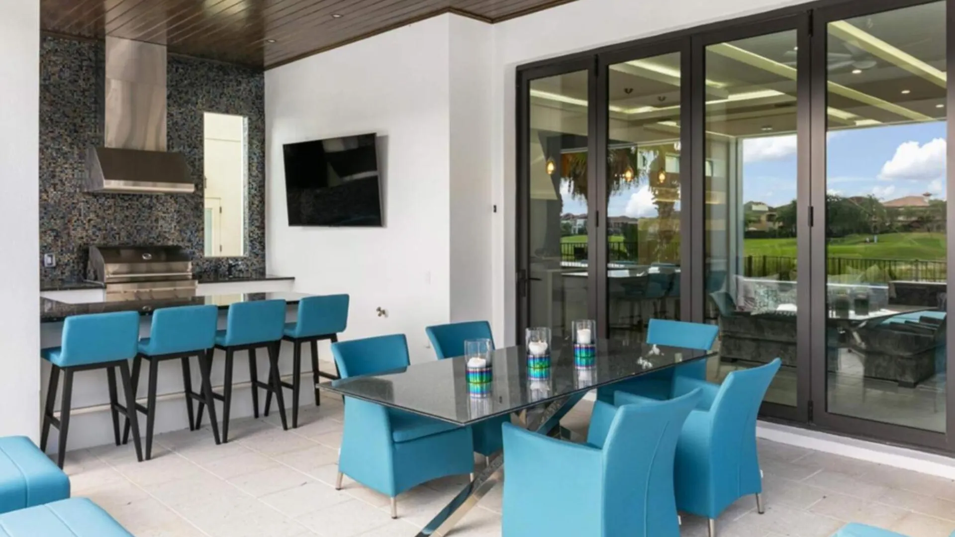 Orlando Dream Getaway: 8 Bedroom Villa6646 Kissimmee