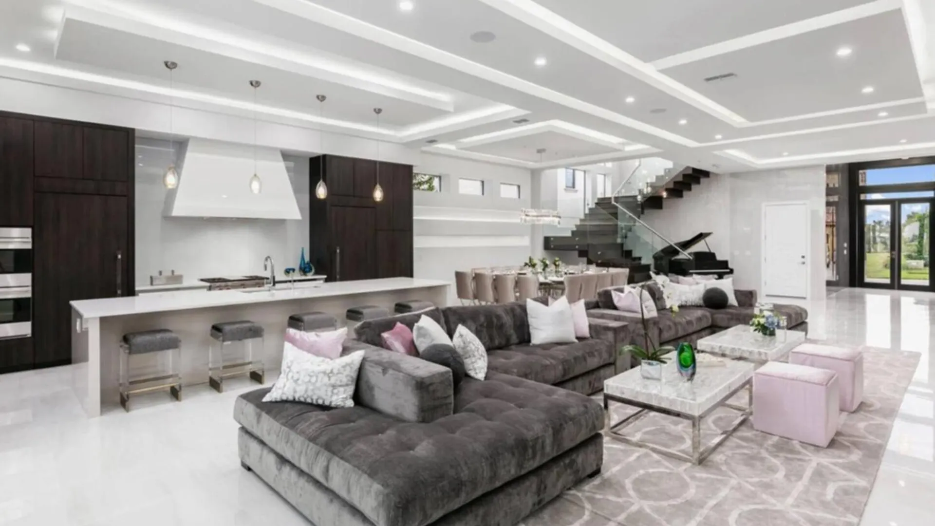 Orlando Dream Getaway: 8 Bedroom Villa6646 *