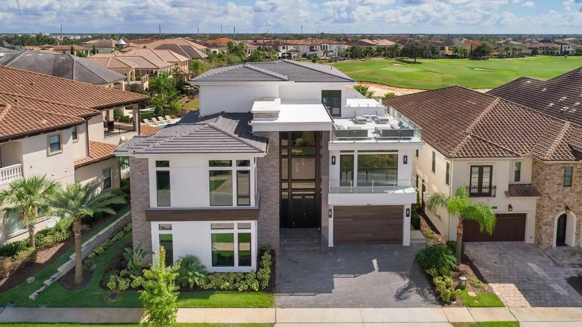 Orlando Dream Getaway: 8 Bedroom Villa6646 Kissimmee