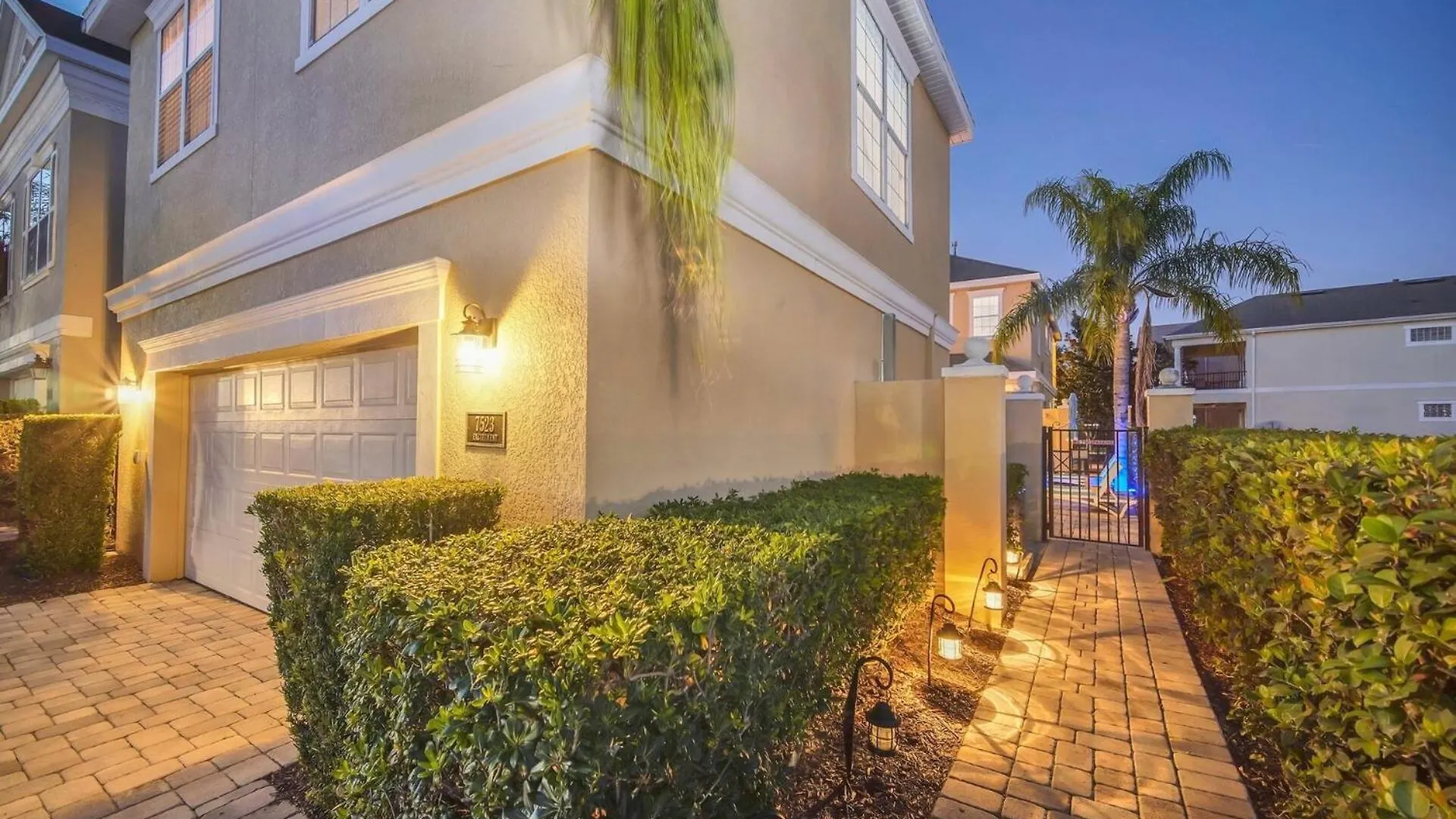 Spectacular 5 Bedroom In Prime Orlando Location6629 Villa Kissimmee