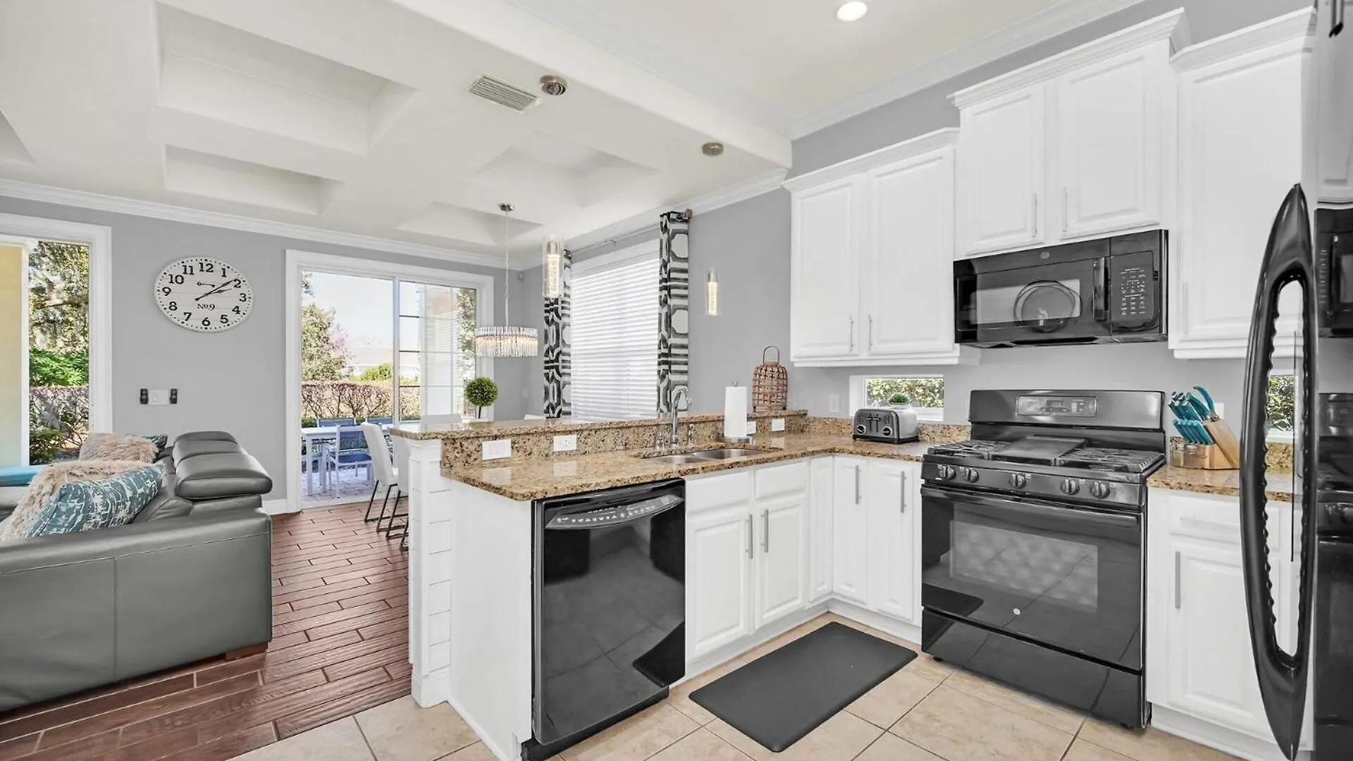 Spectacular 5 Bedroom In Prime Orlando Location6629 Kissimmee