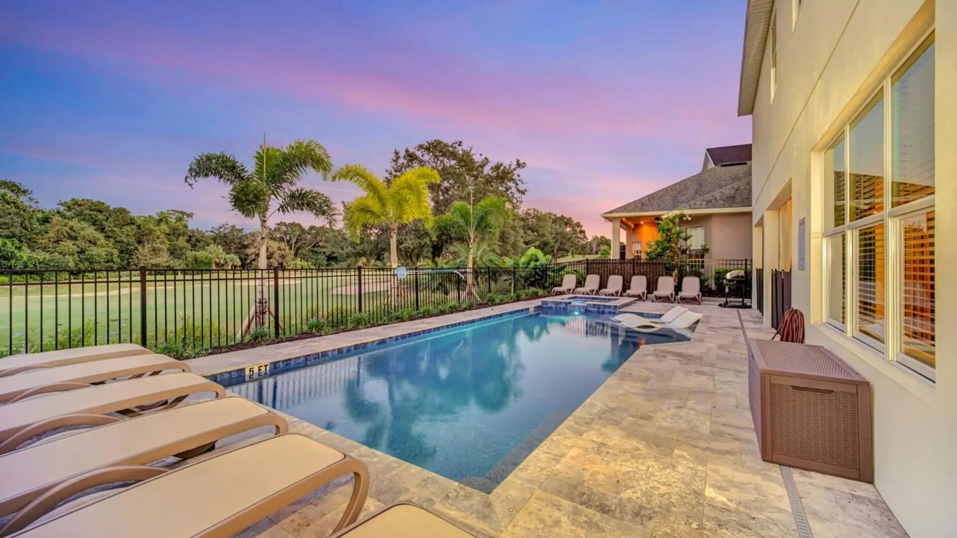 Charming 10-bedroom Oasis In Orlando6615 Villa
