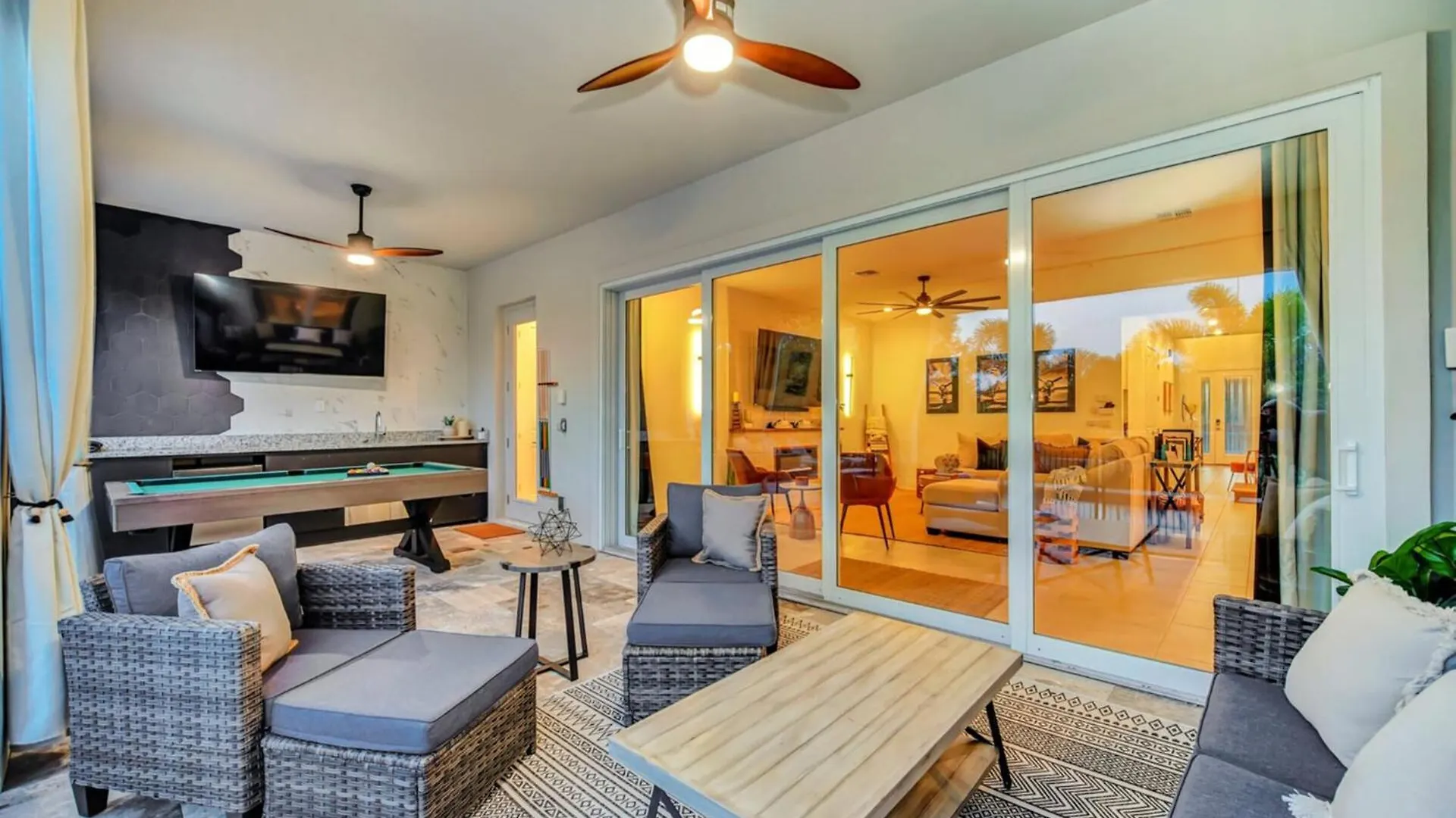 Charming 10-bedroom Oasis In Orlando6615 Villa *