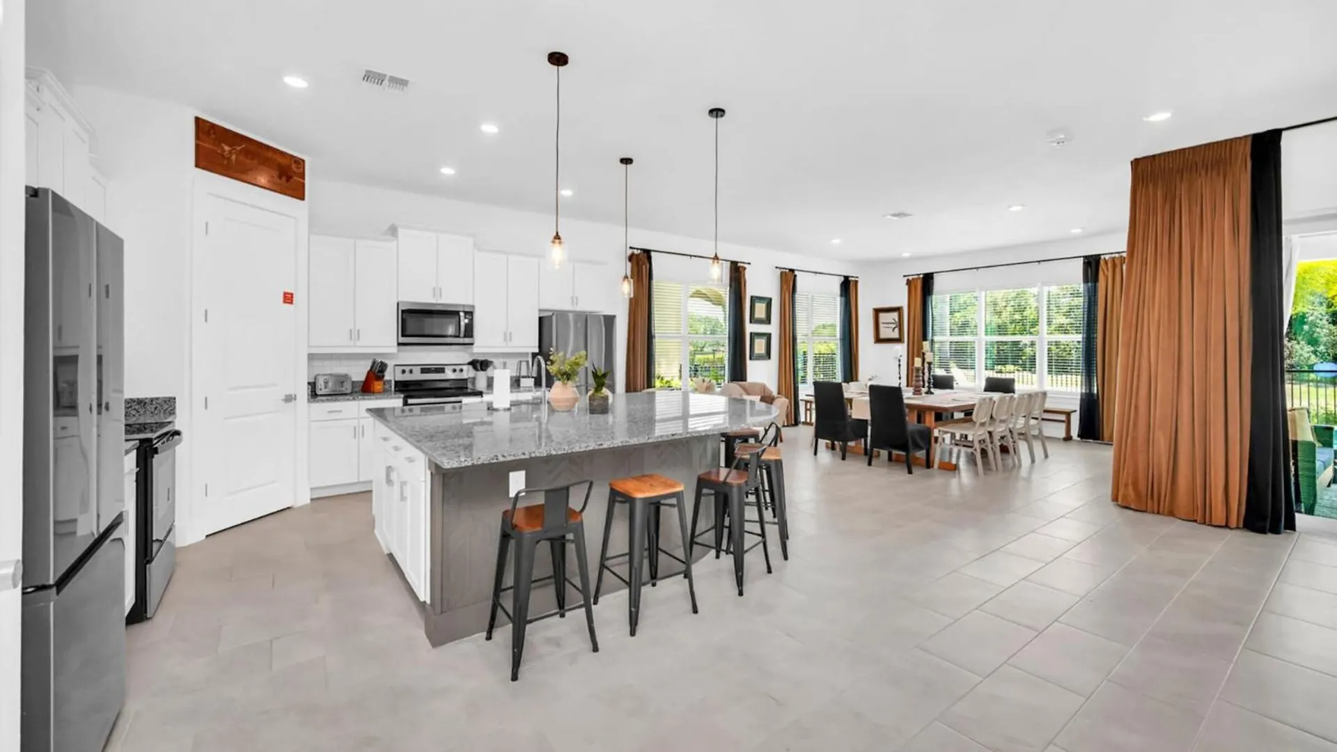 Villa Charming 10-bedroom Oasis In Orlando6615