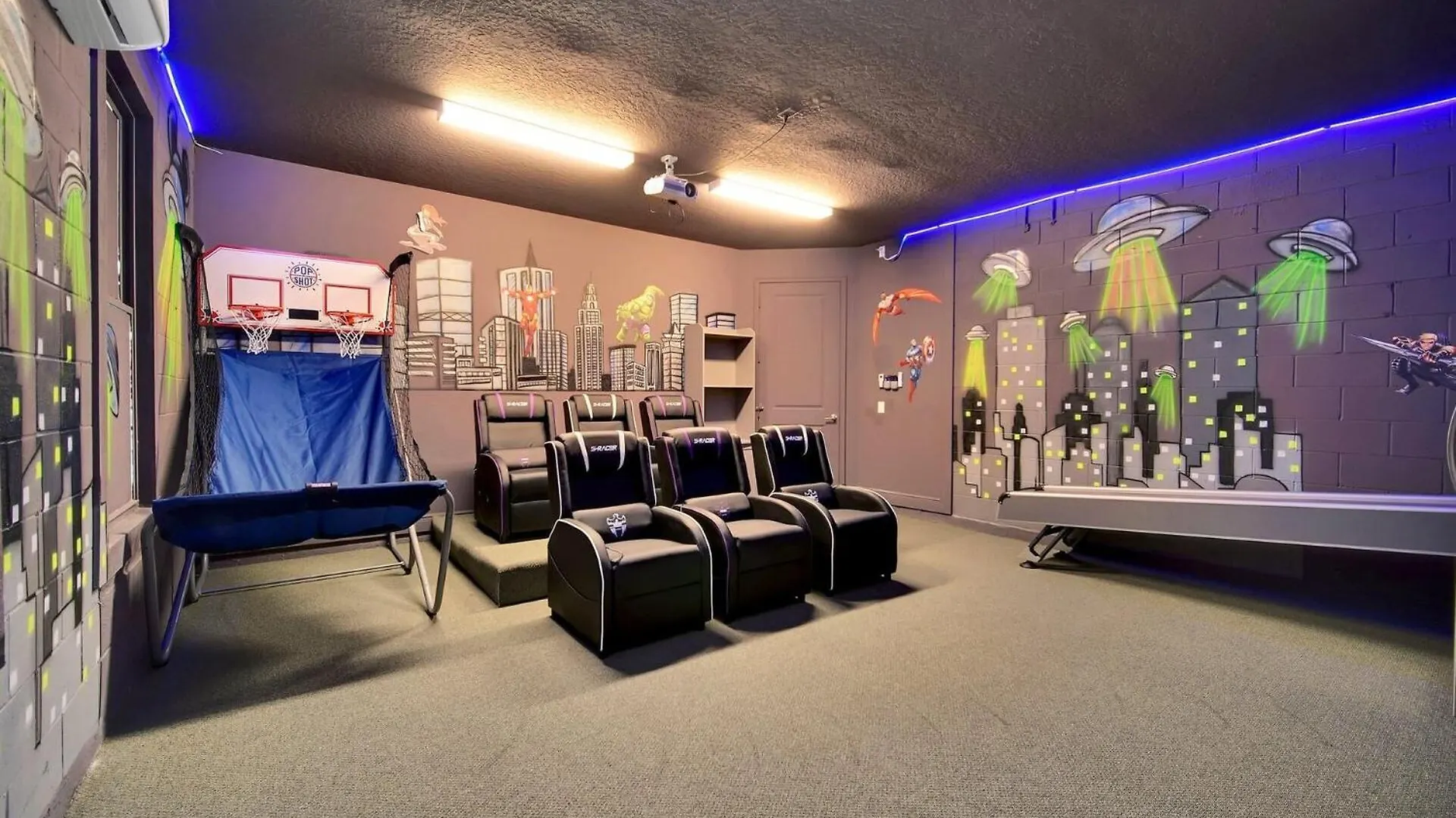 Elegant 4 Bedroom Oasis In Orlando6613 Kissimmee