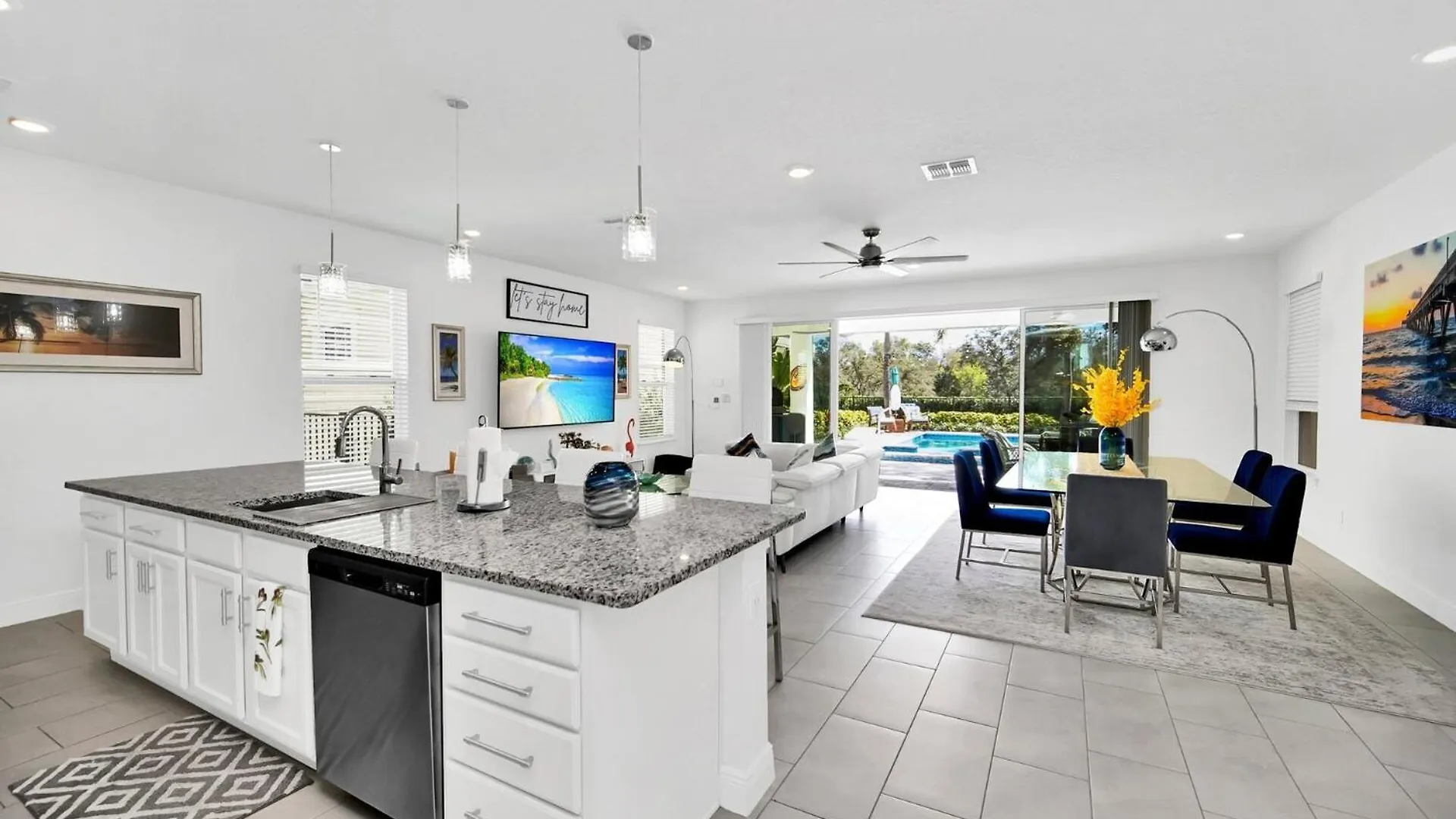 Elegant 4 Bedroom Oasis In Orlando6613 Kissimmee