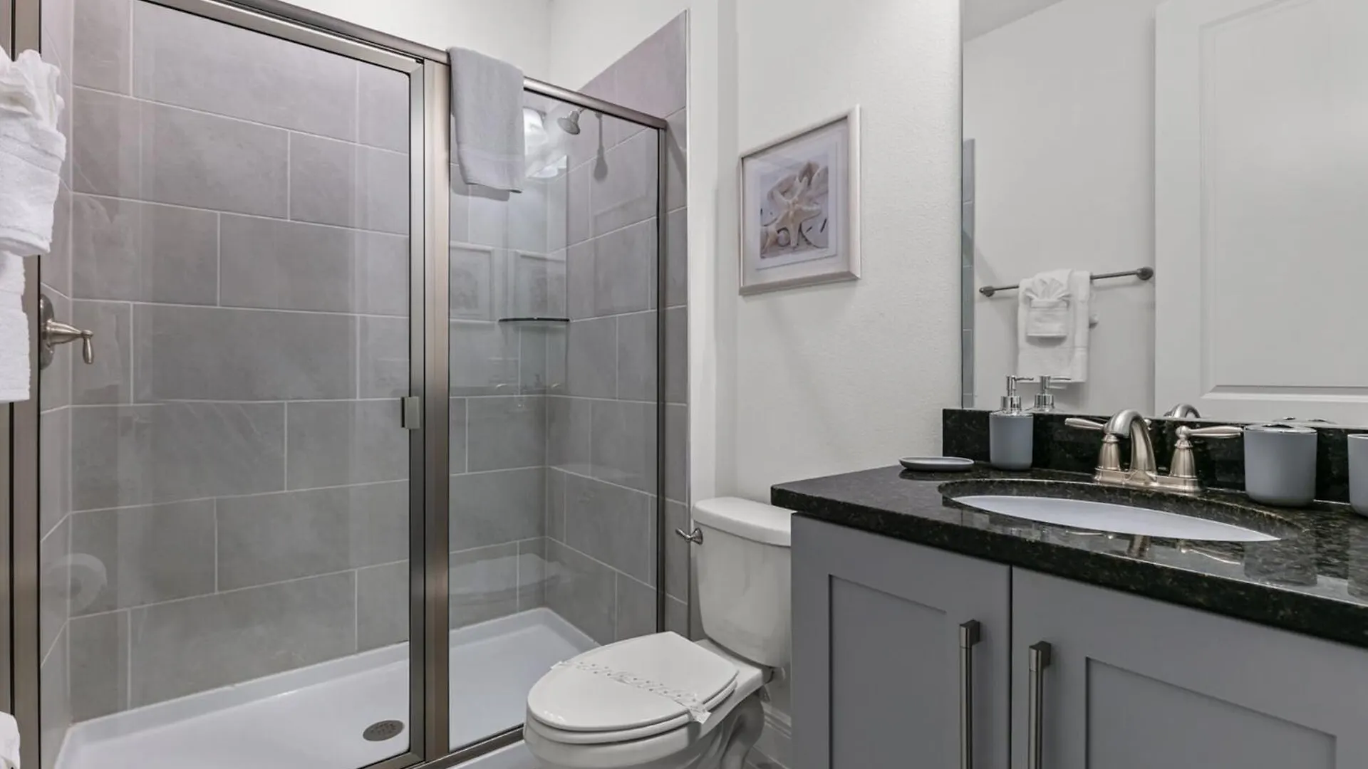 Orlandos Finest: 13 Bed For Rent6611 *
