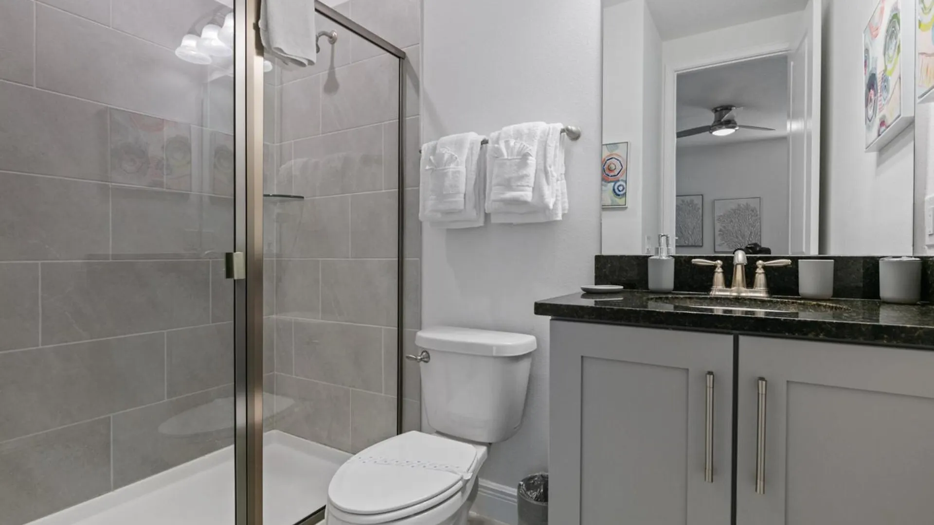 Orlandos Finest: 13 Bed For Rent6611 *