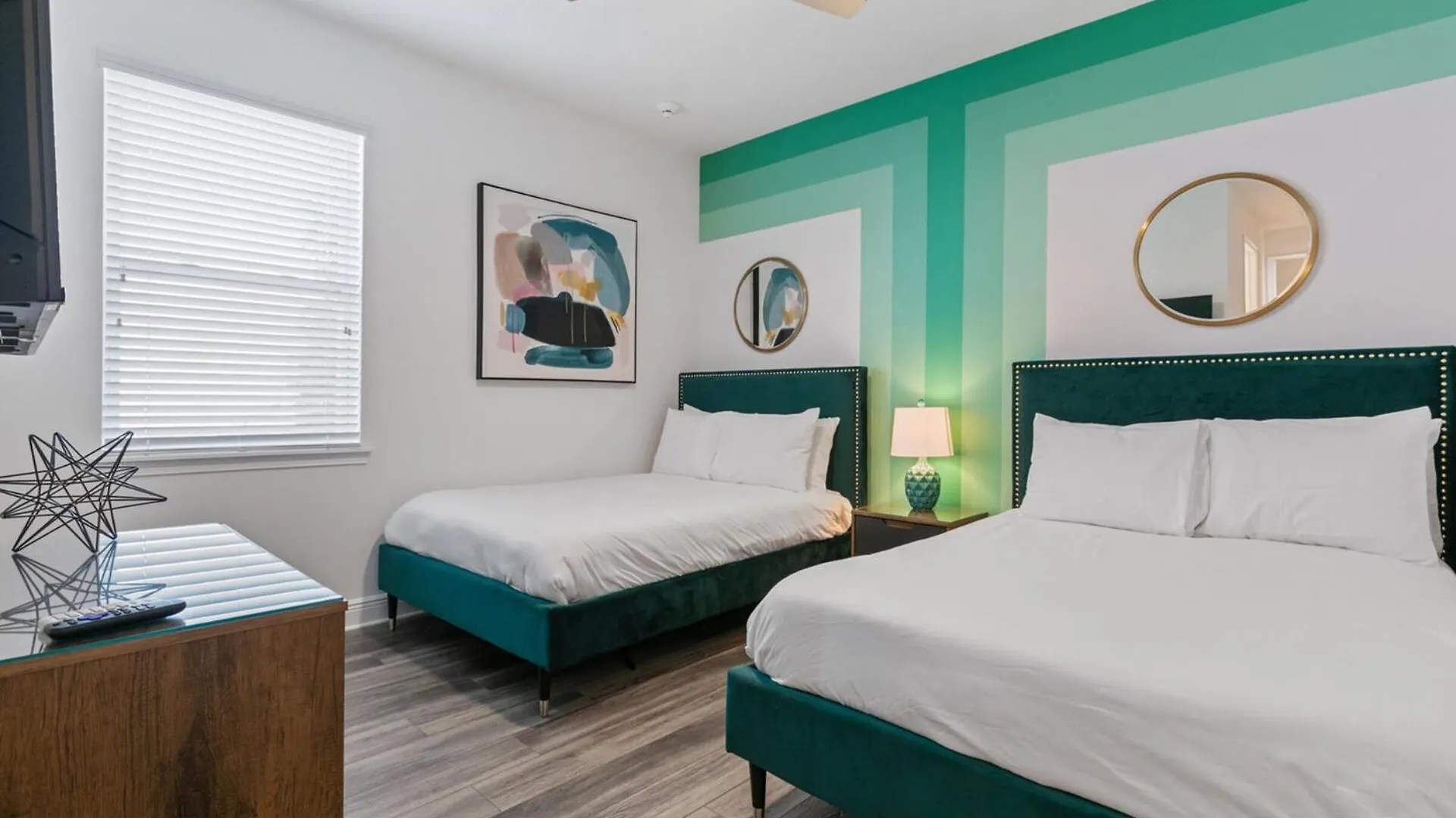 Villa Orlandos Finest: 13 Bed For Rent6611