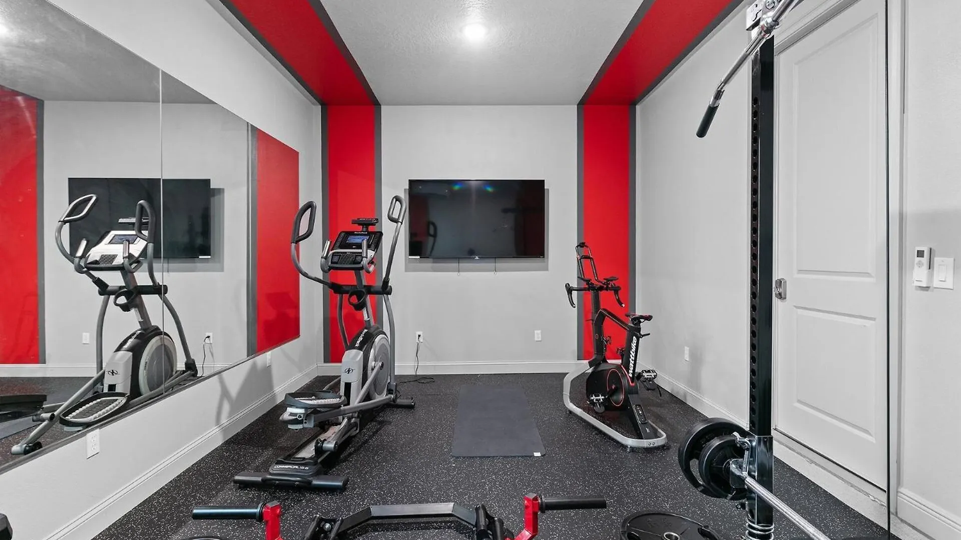Villa Orlandos Finest: 13 Bed For Rent6611 *