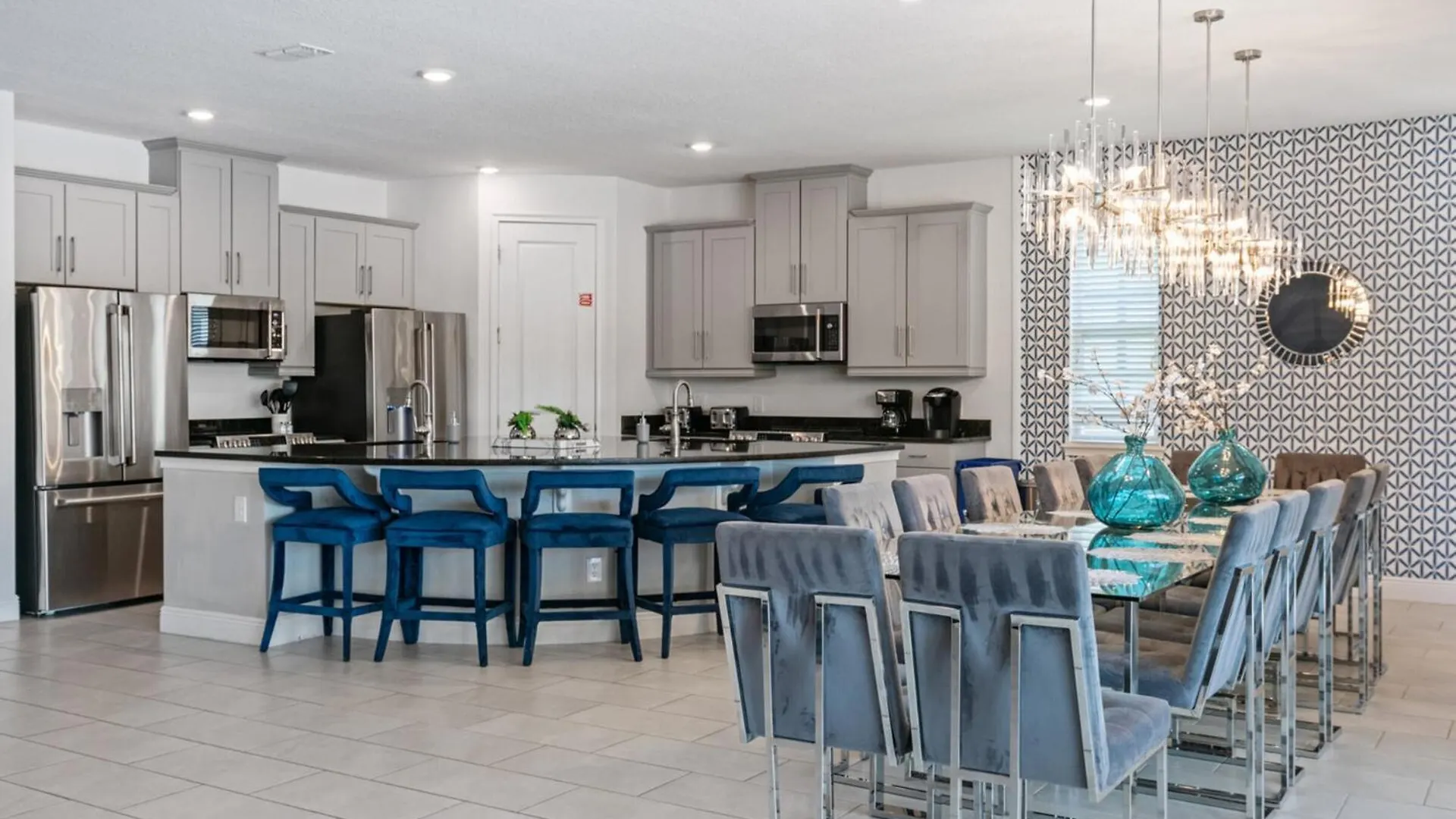 Orlandos Finest: 13 Bed For Rent6611 Kissimmee