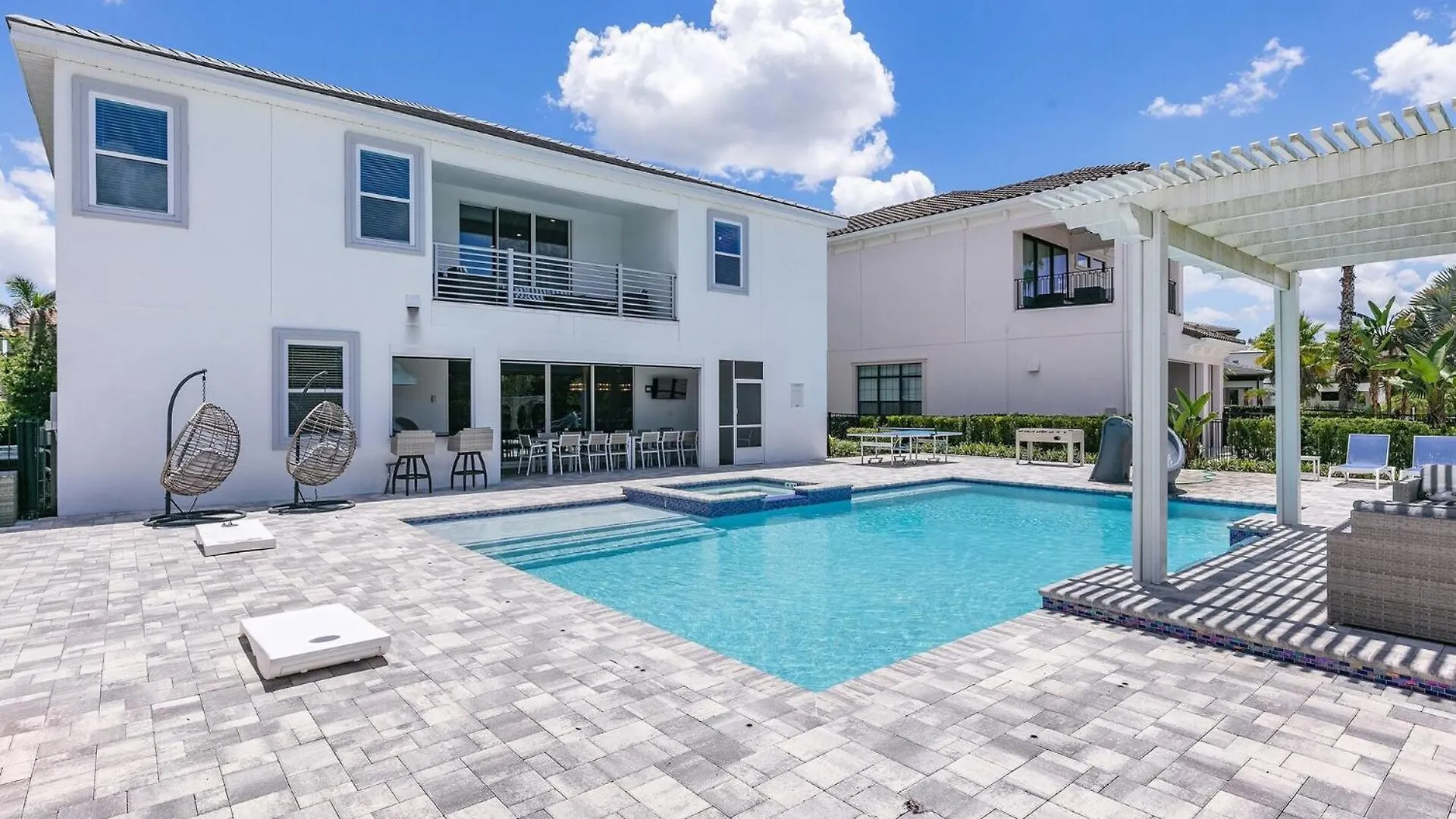 Orlandos Finest: 13 Bed For Rent6611 * Kissimmee
