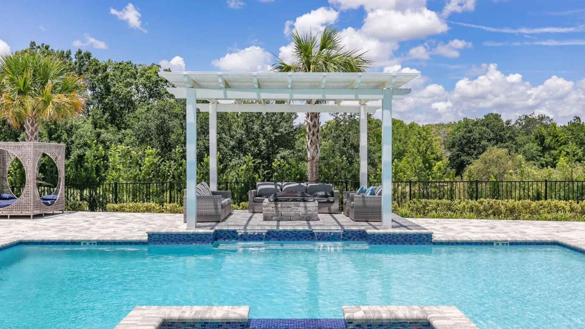 Orlandos Finest: 13 Bed For Rent6611 * Kissimmee