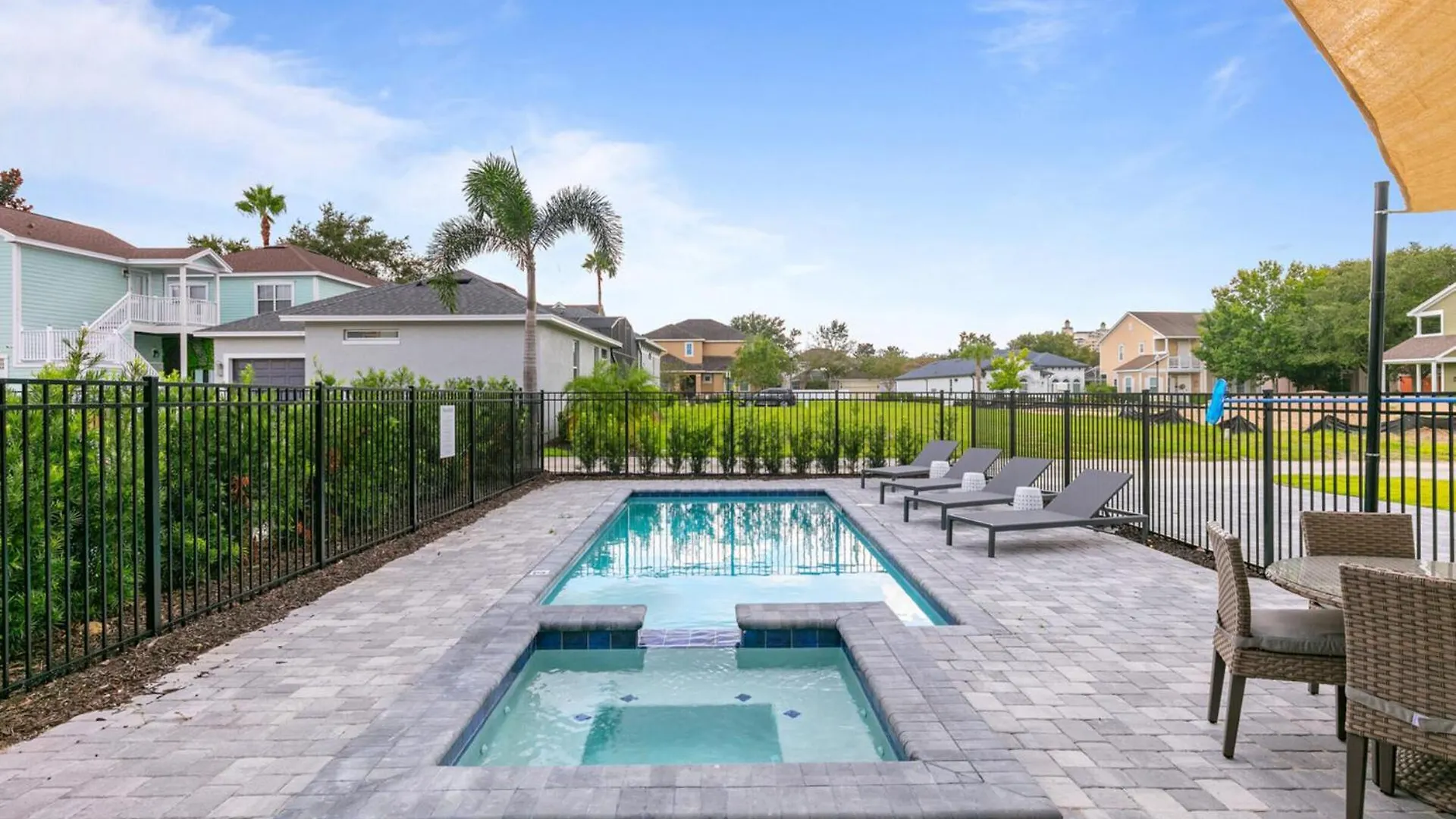 Orlandos Gem: 6 Bedroom Villa6605 * Kissimmee