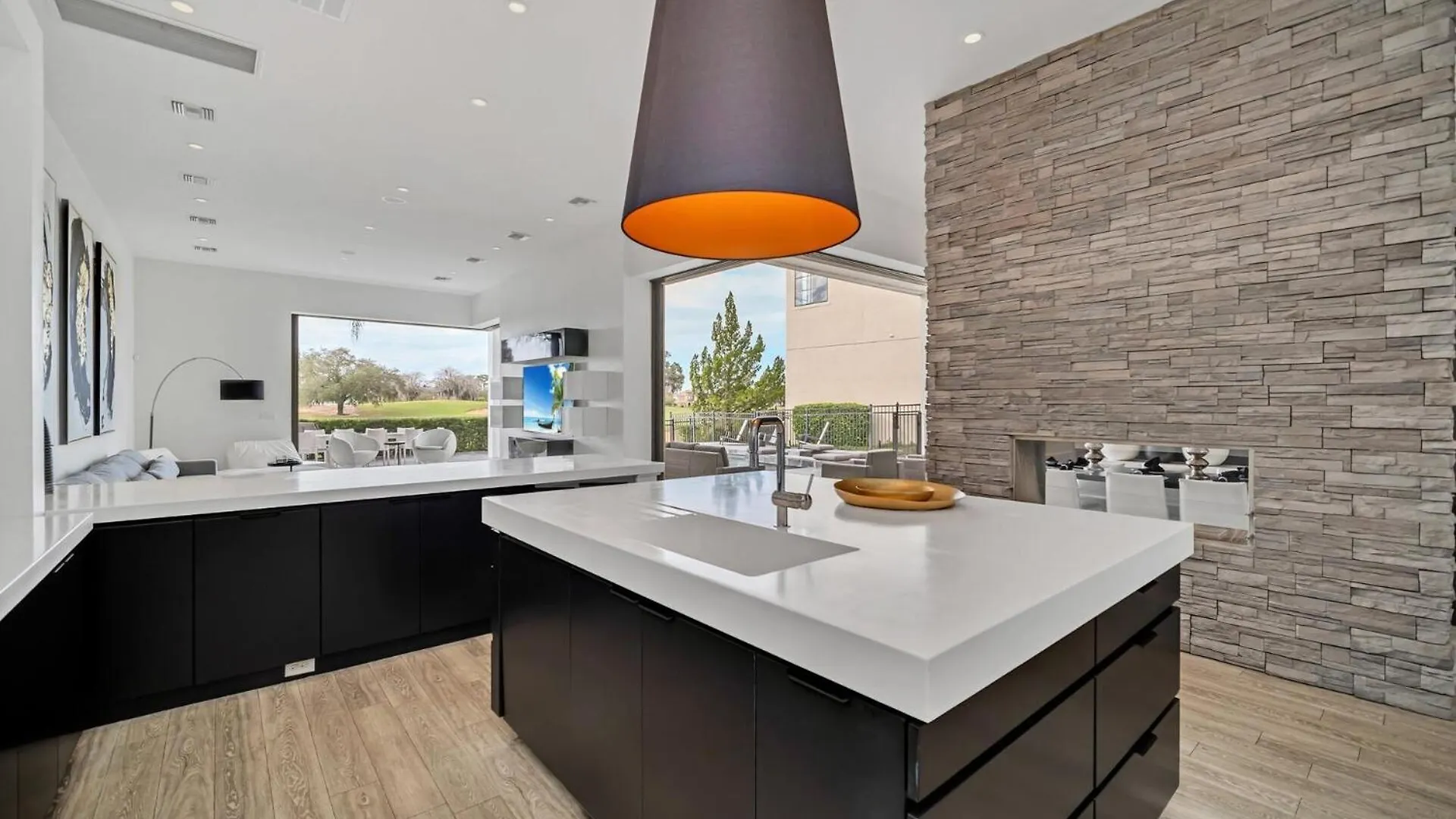 Attractive 6 Bedroom In Orlando6589