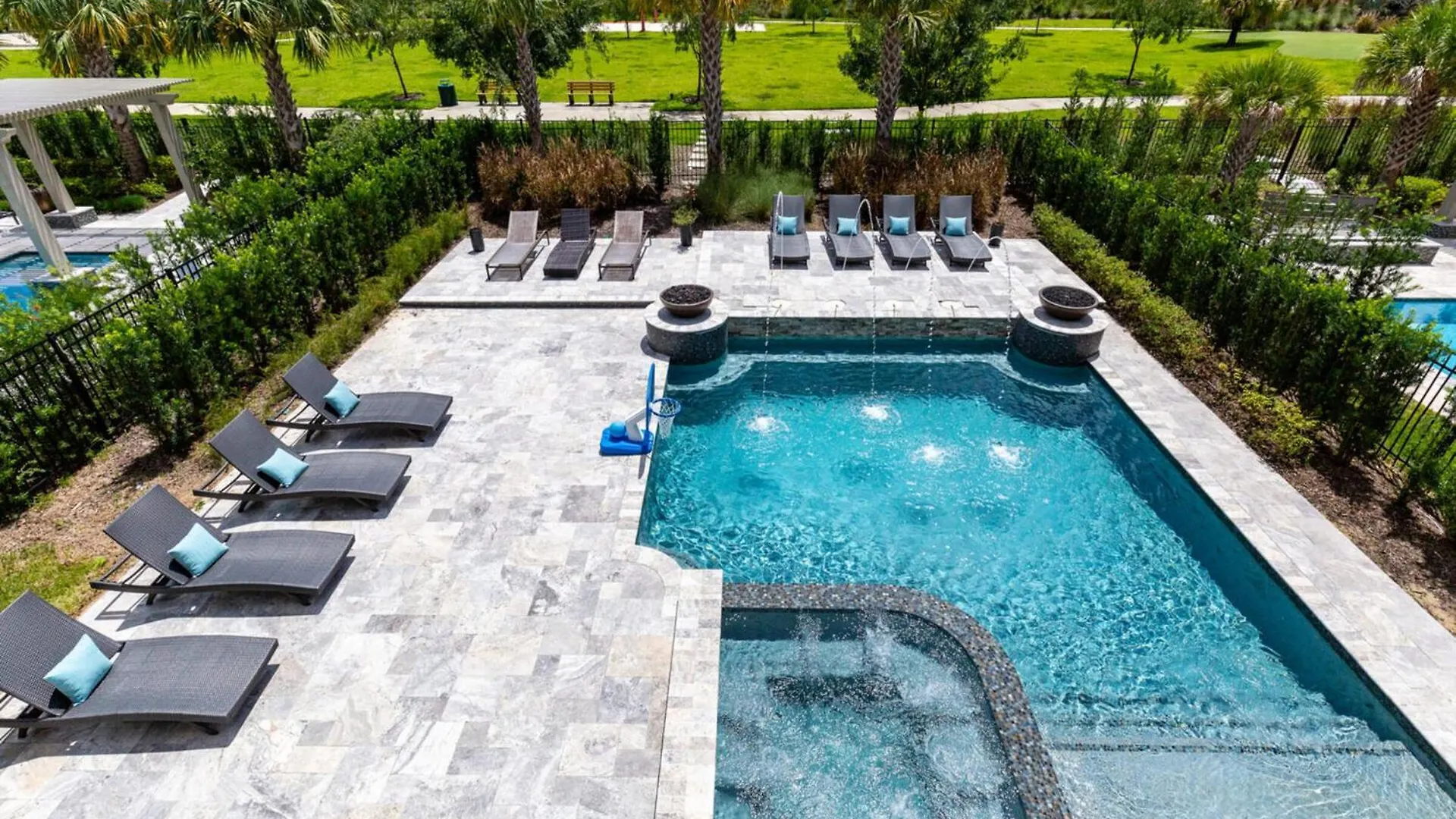 Villa Luxurious Retreat In The Heart Of Orlando6581 Kissimmee