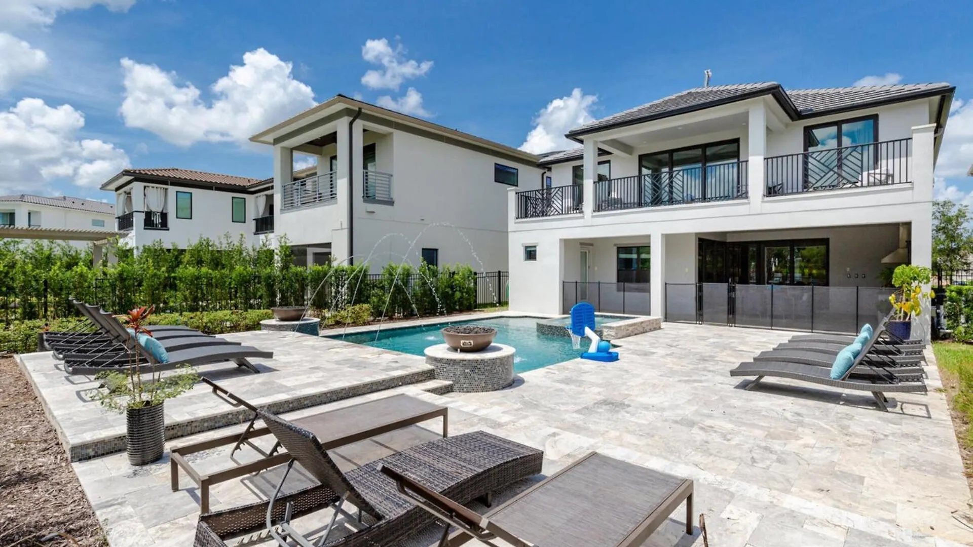 Luxurious Retreat In The Heart Of Orlando6581 Kissimmee