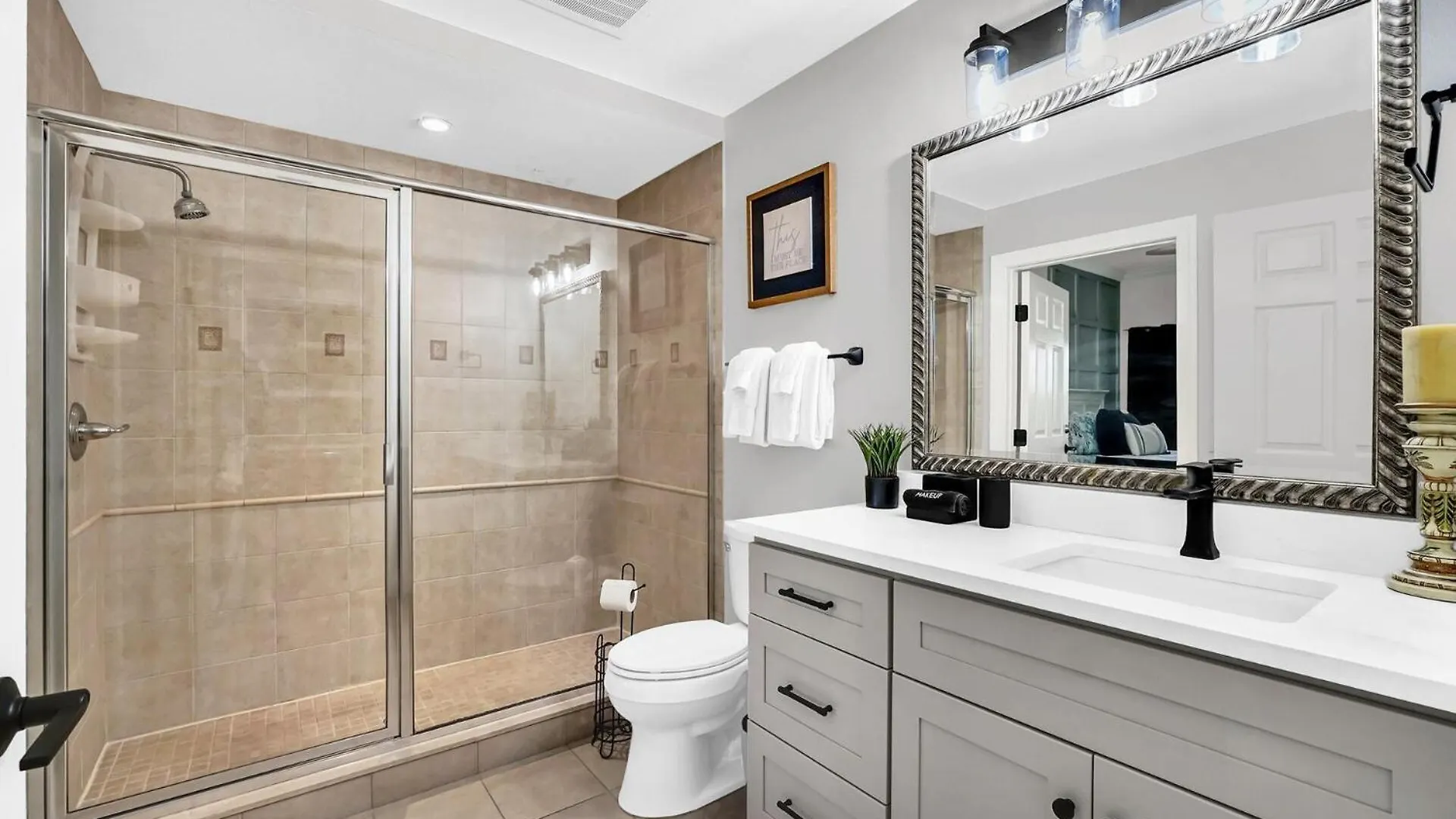 Beautifully Renovated 3 Bedroom Condo6567 * Kissimmee